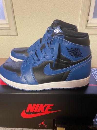 Nike Air Jordan 1 Retro High OG "Dark Marina Blue"