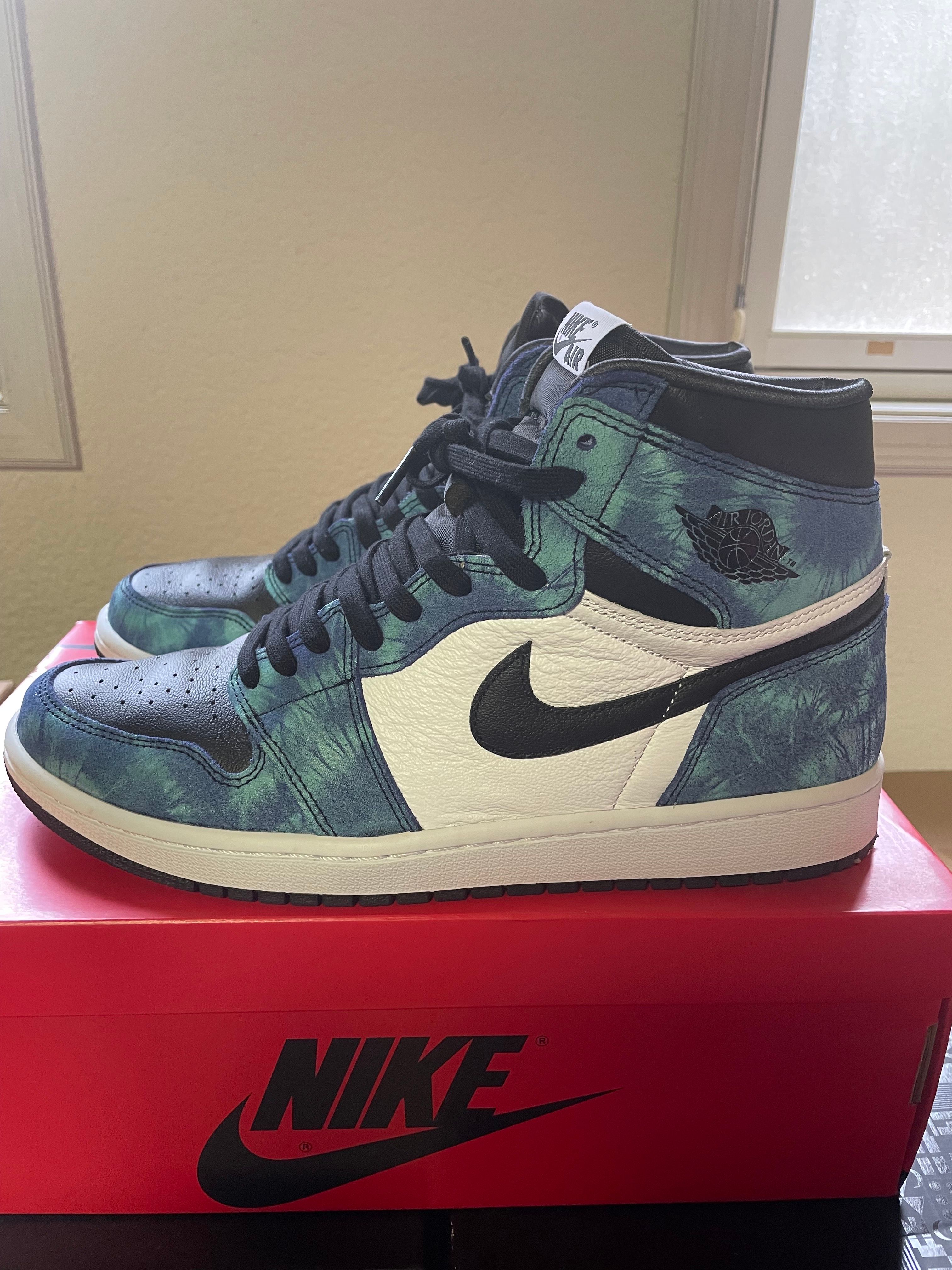 Nike Women's Air Jordan 1 High OG "Tie-Dye"