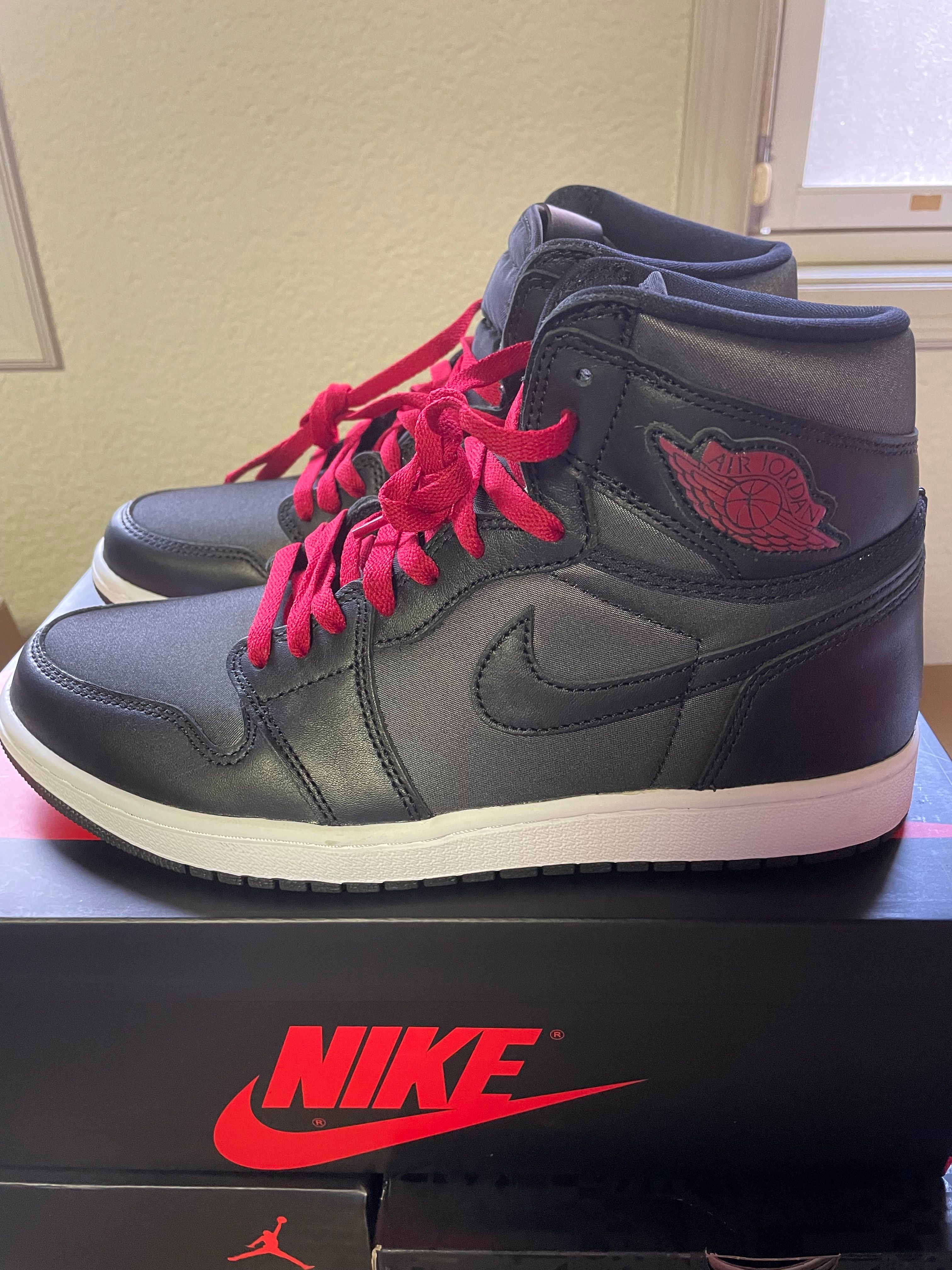 Nike Air Jordan 1 Retro High OG "Black/Metallic Silver/Gym Red"  