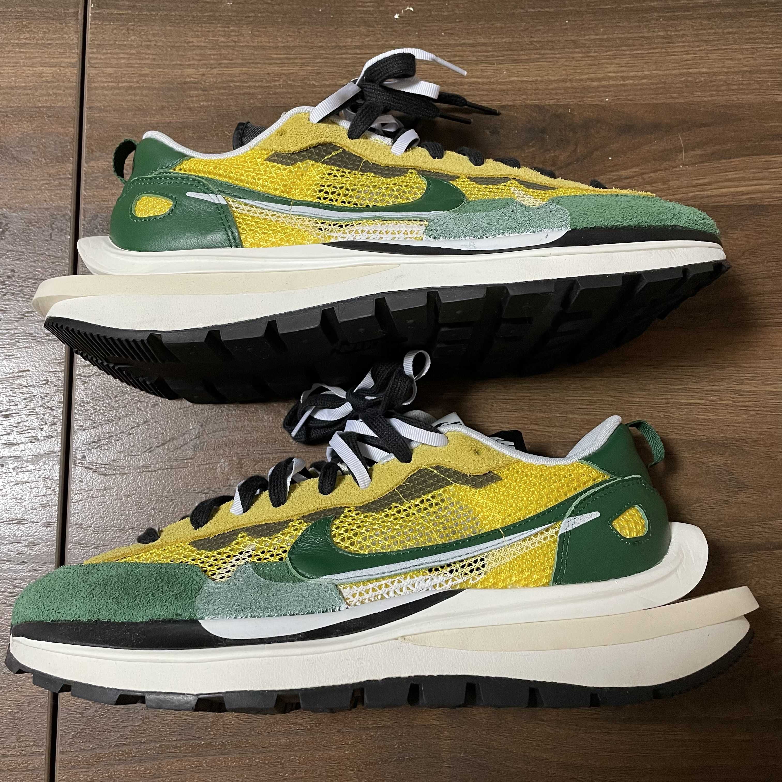 sacai × Nike Vapor Waffle "Tour Yellow/Stadium Green-Sail"