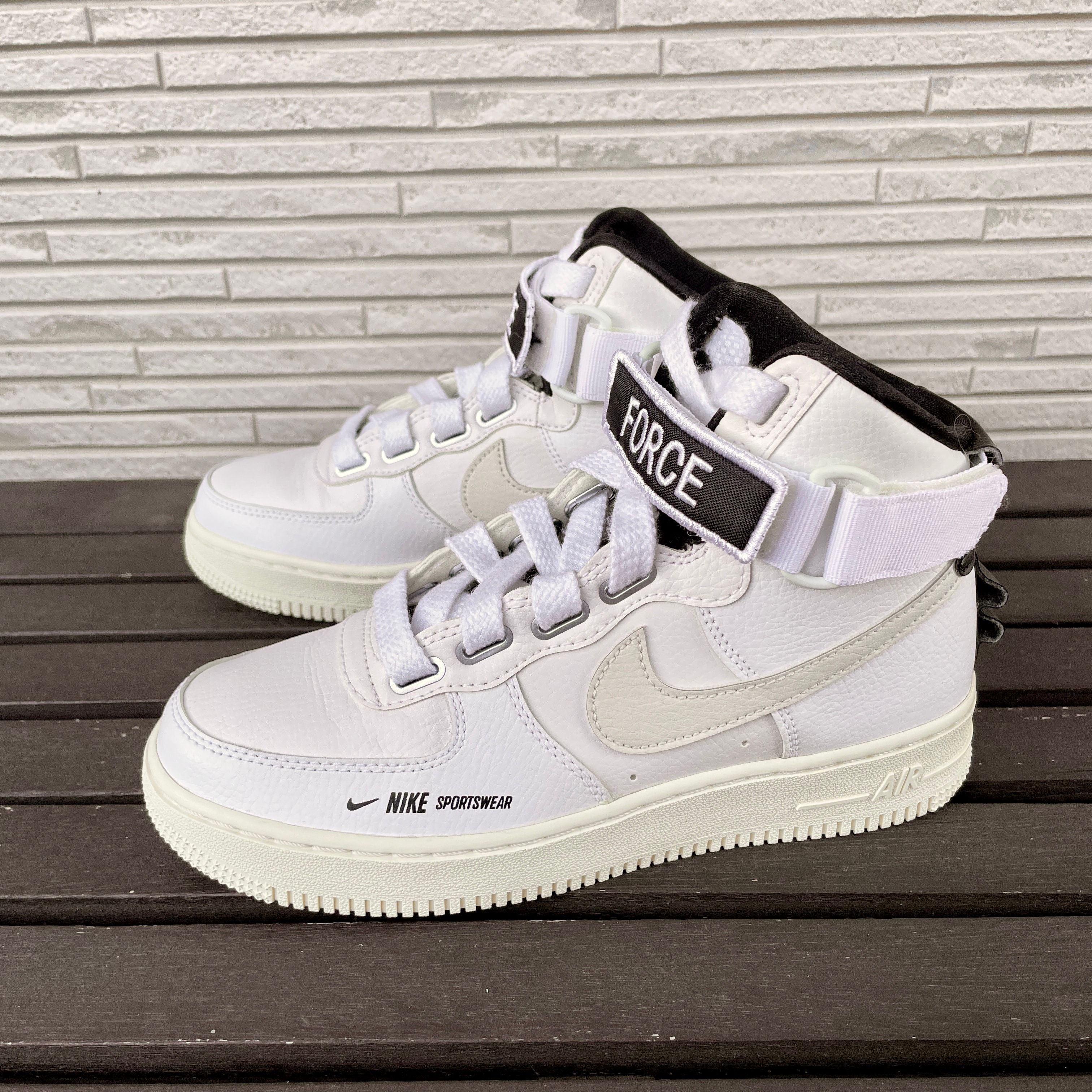 Nike Women's Air Force 1 High Utility "White Light Cream"
