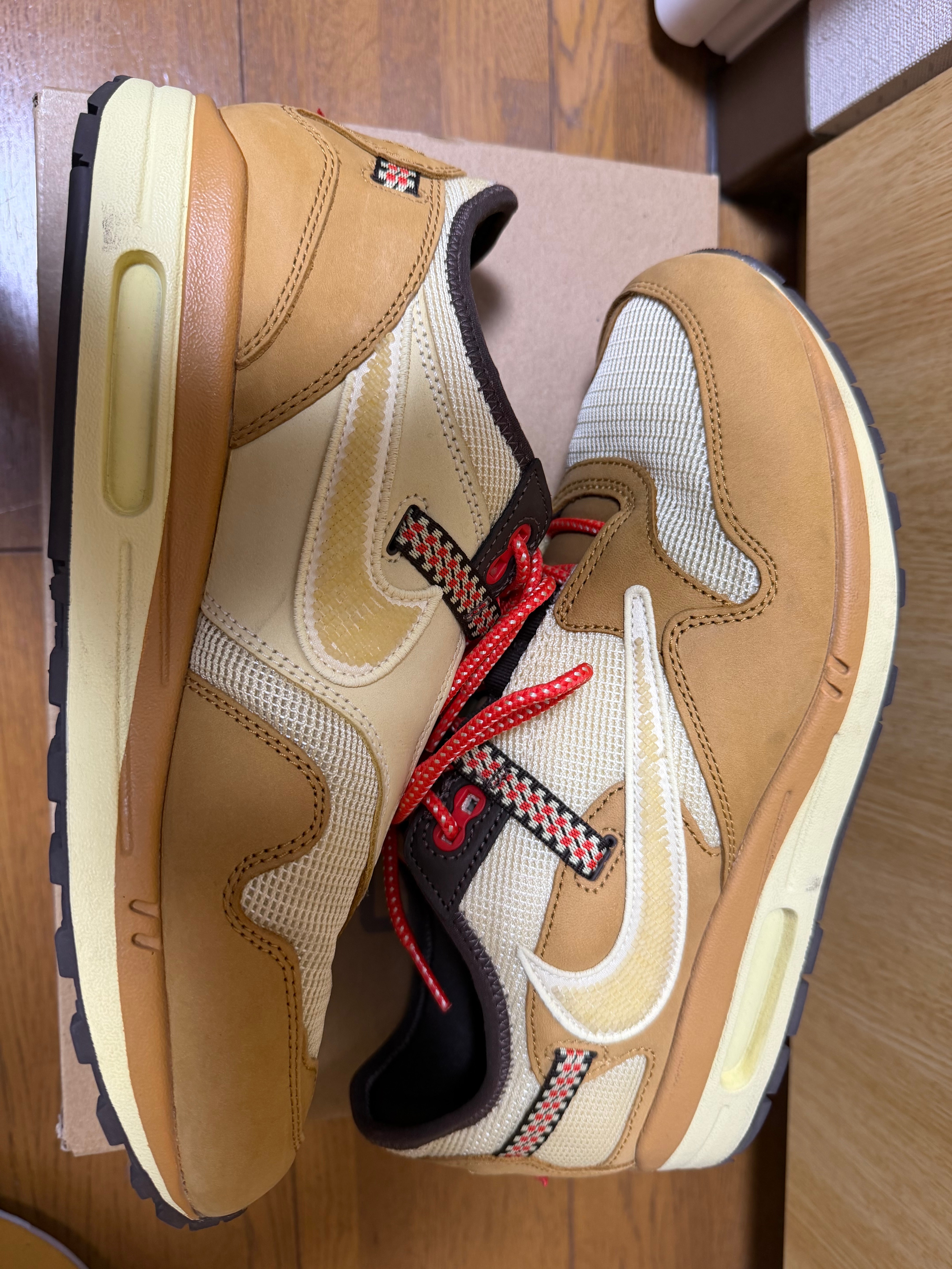 トラヴィススコット × ナイキ エアマックス1 "ウィート"