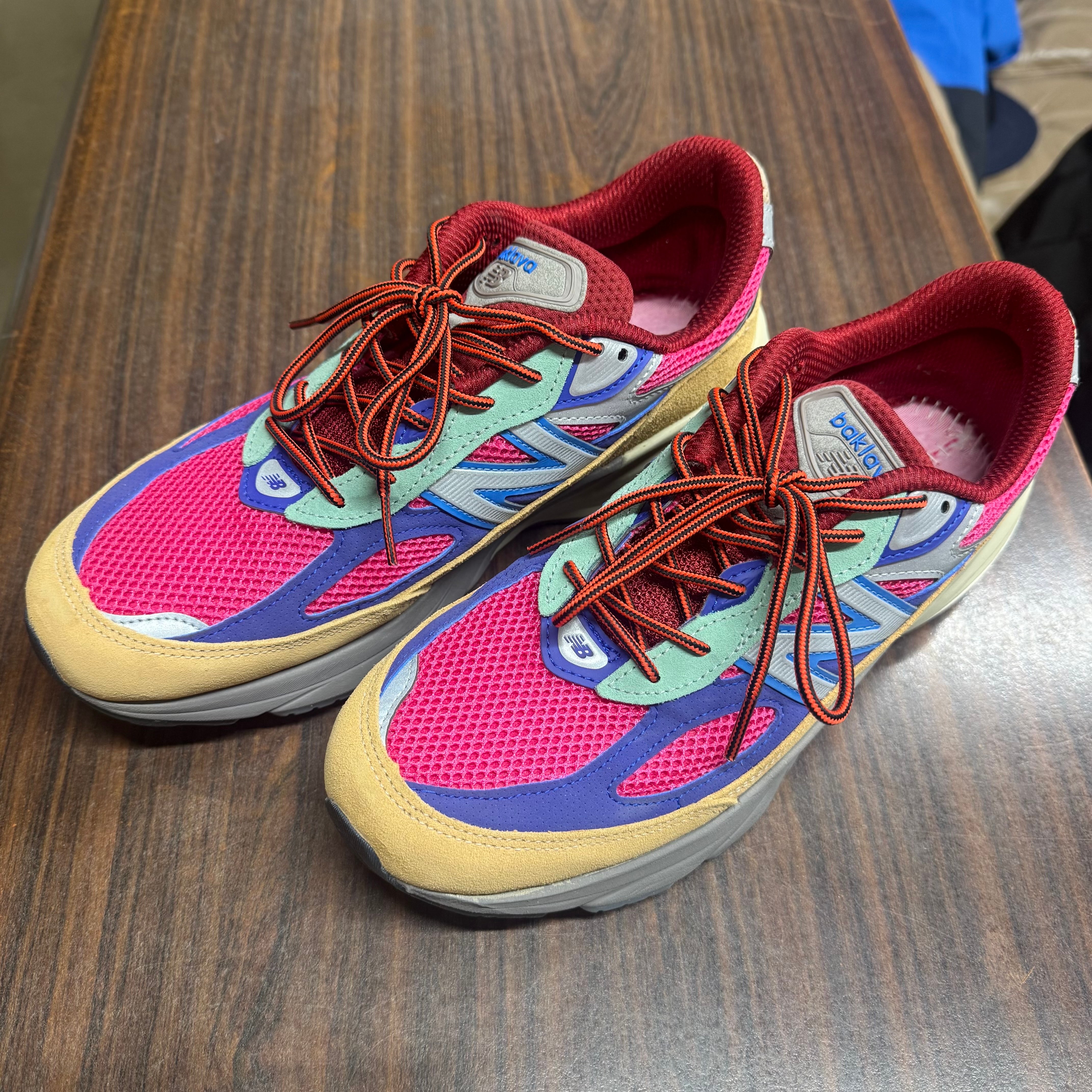 アクション・ブロンソン × ニューバランス 990V6 "アマゾニア"