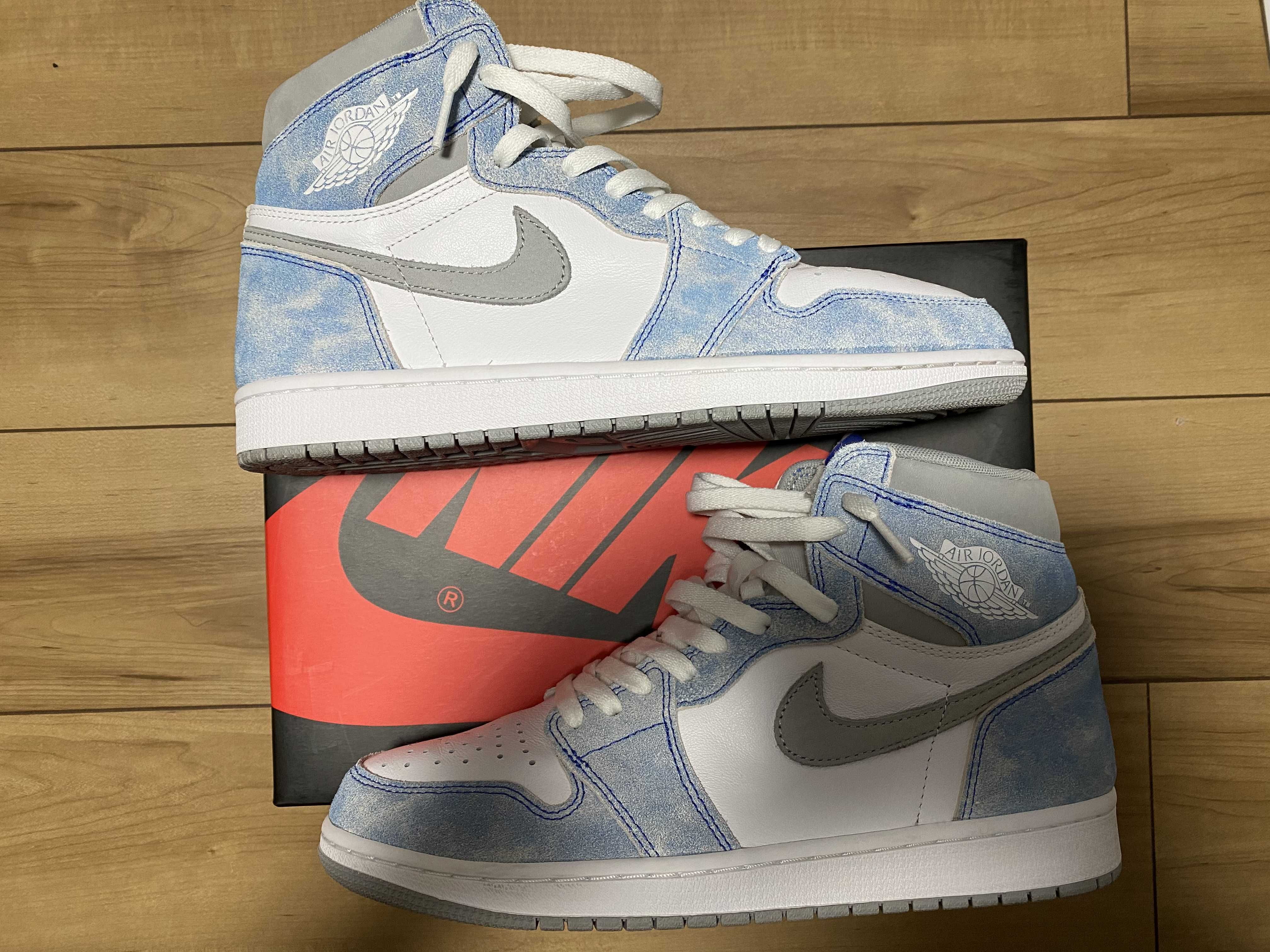 Nike Air Jordan 1 High OG "Hyper Royal"