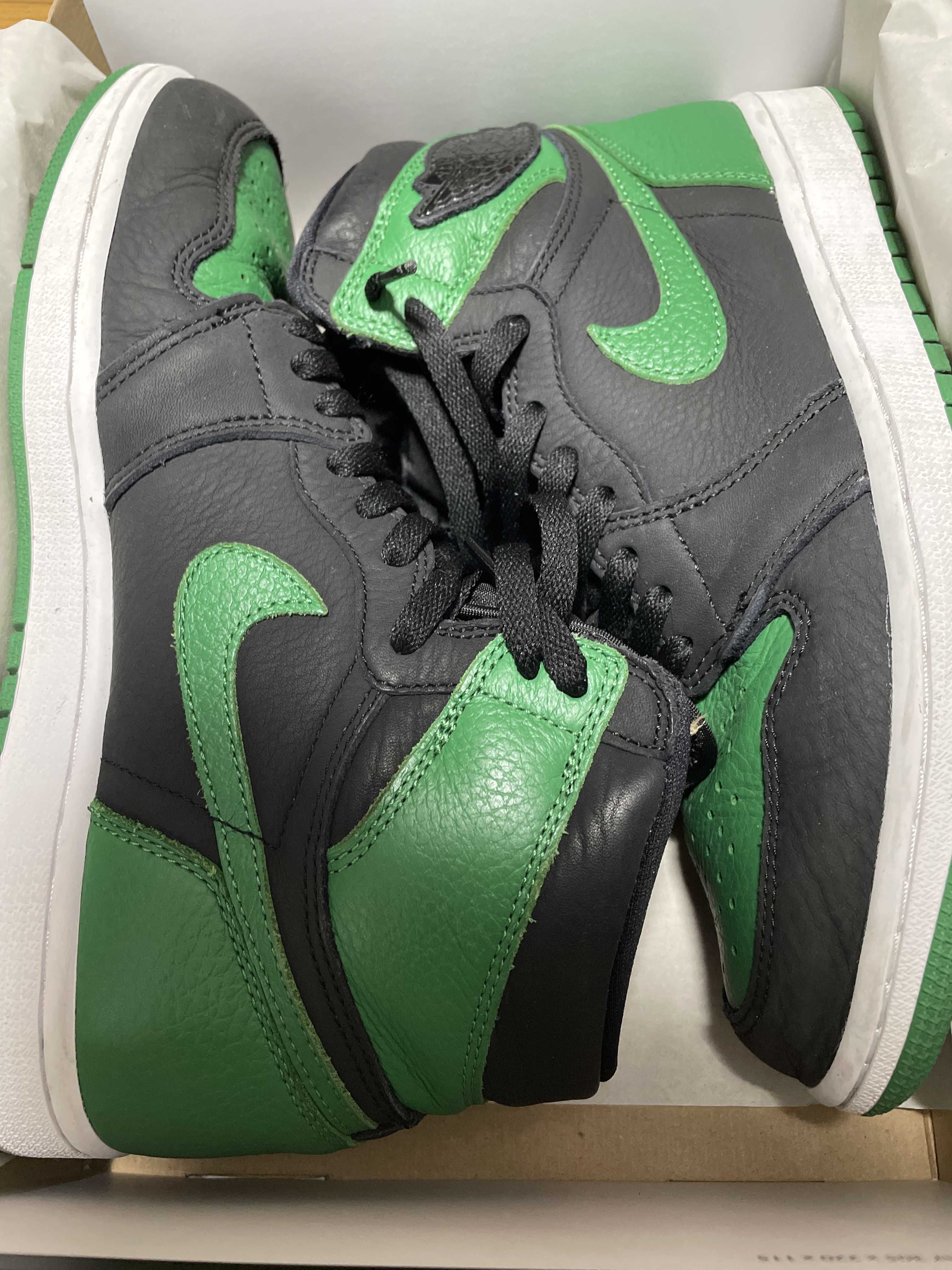 Nike Air Jordan 1 Retro High OG "Black/Pine Green" (2020)      