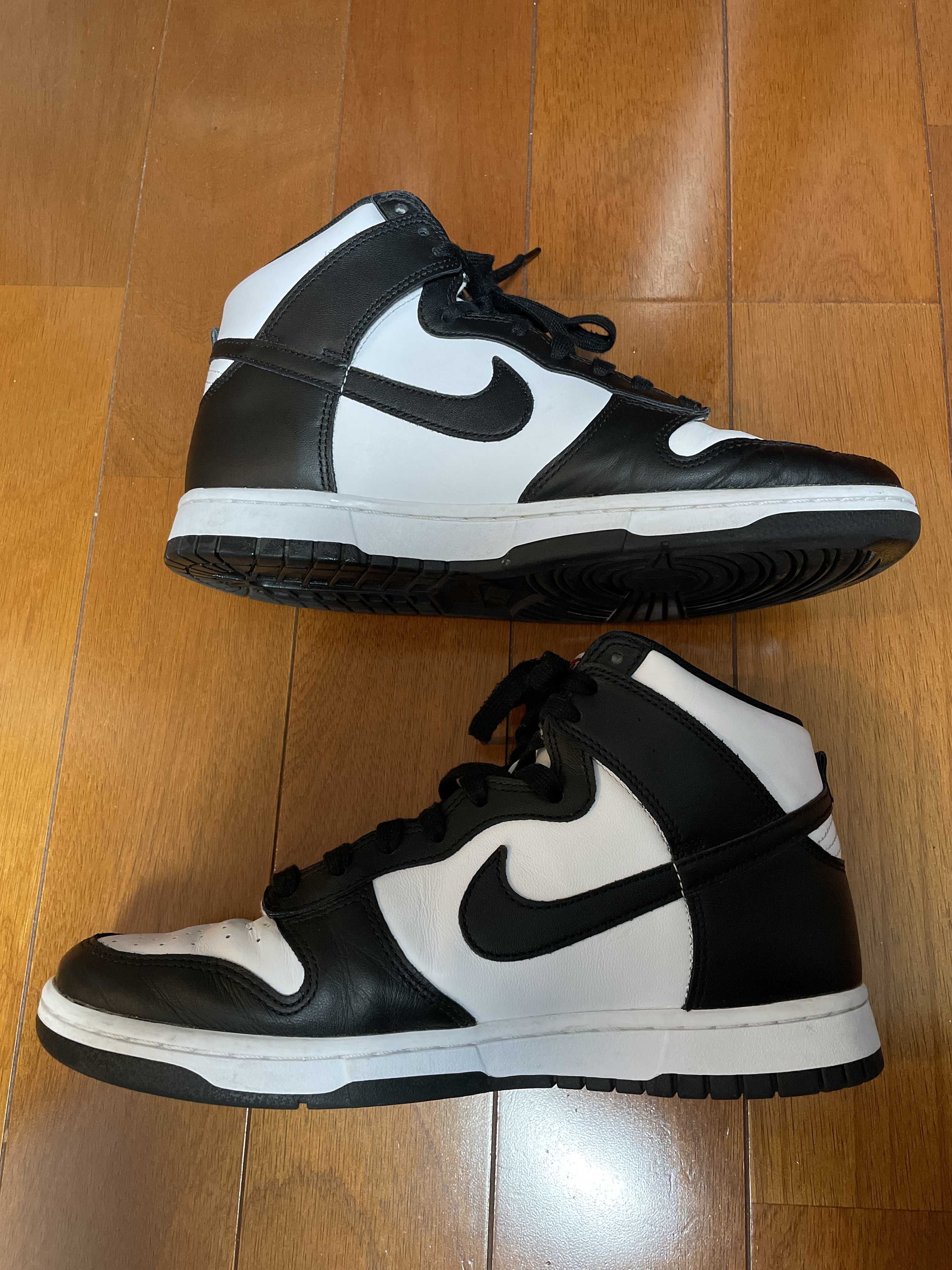 Nike Dunk High "Black and White"