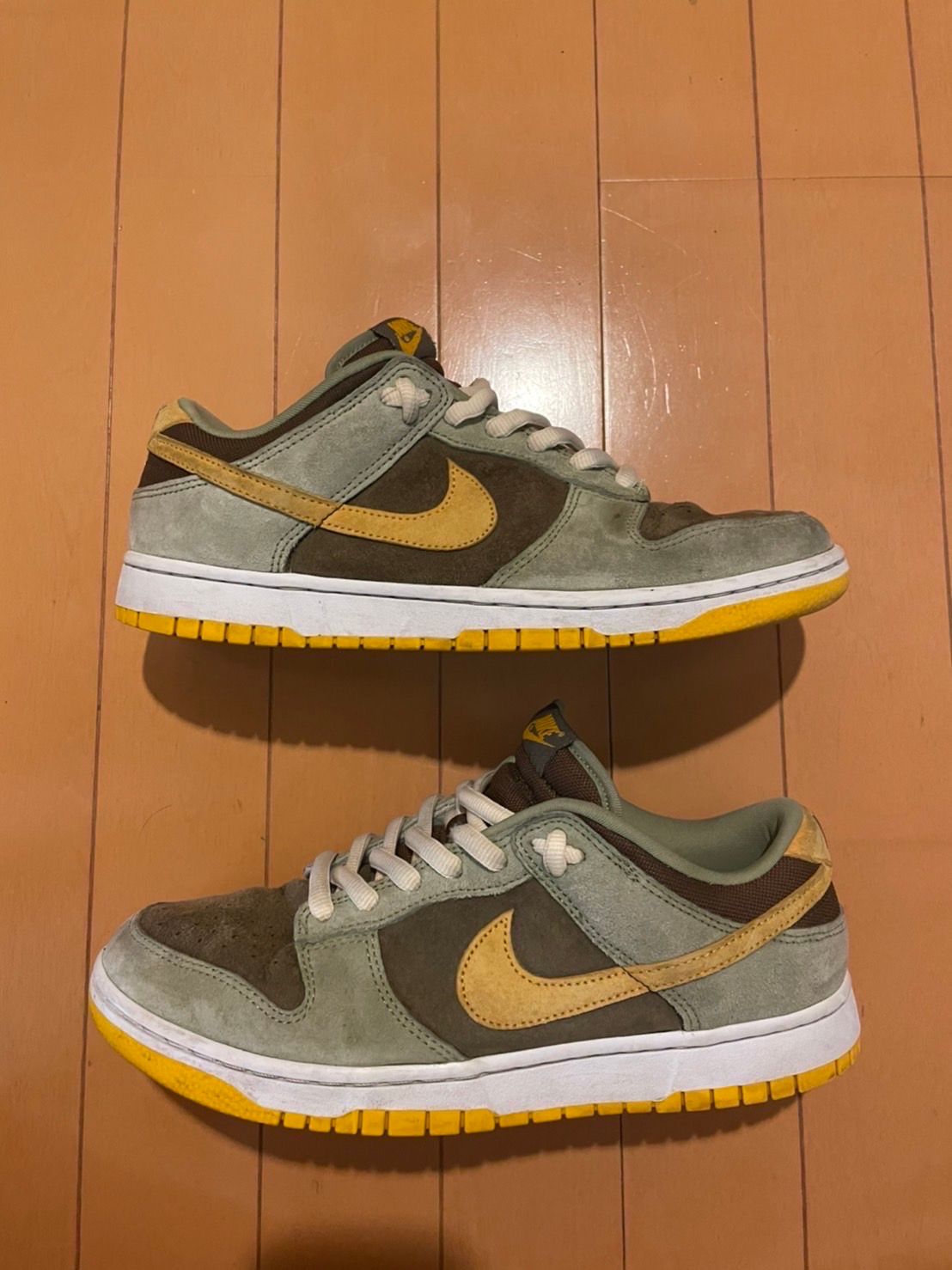 Nike Dunk Low SE "Dusty Olive"