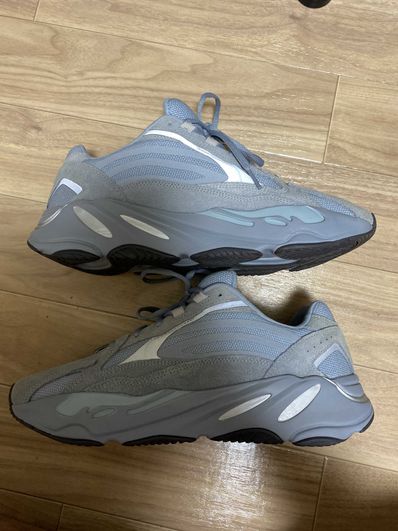 adidas Yeezy Boost 700 V2 "Hospital Blue"