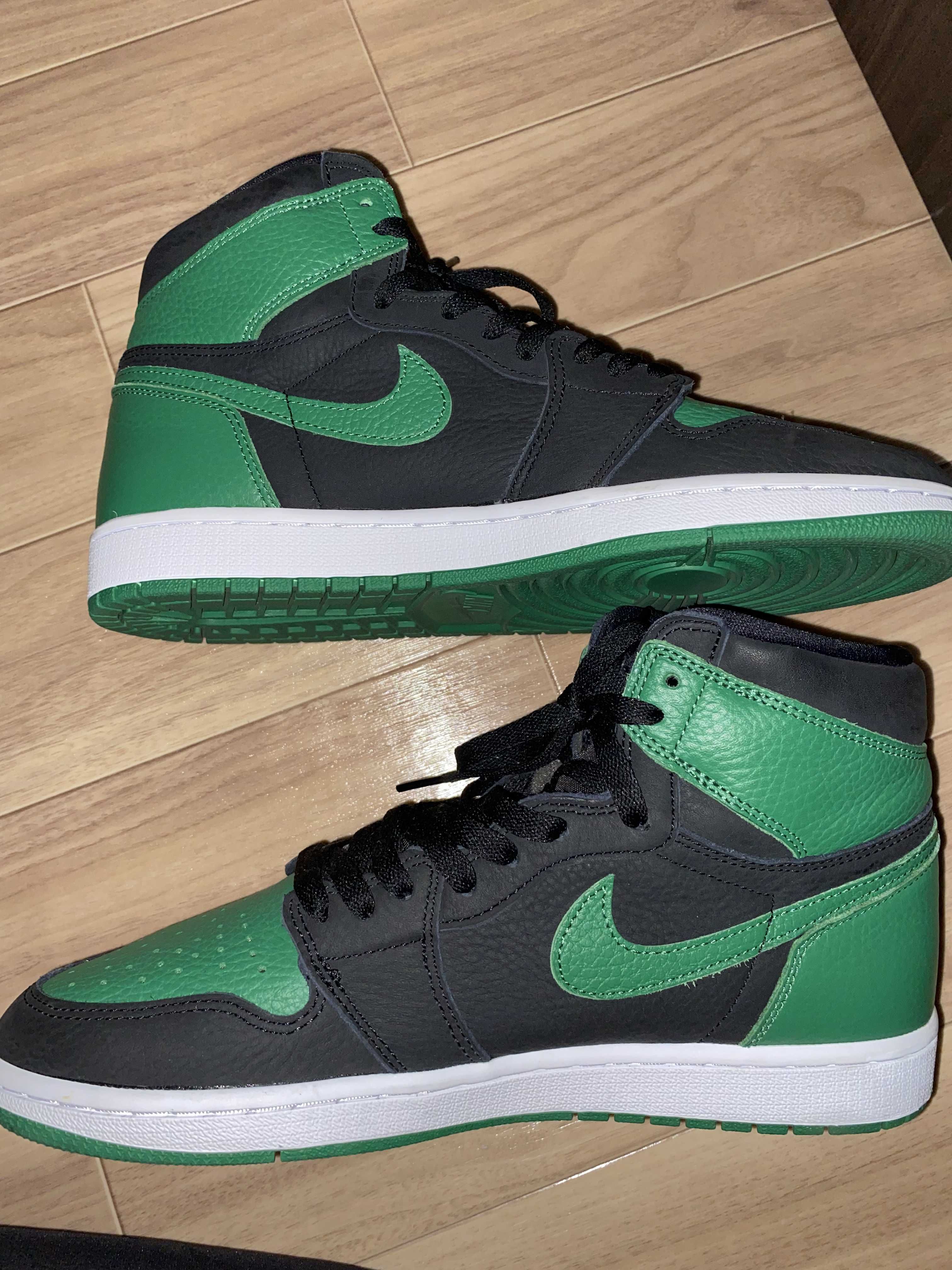 Nike Air Jordan 1 Retro High OG "Black/Pine Green" (2020)