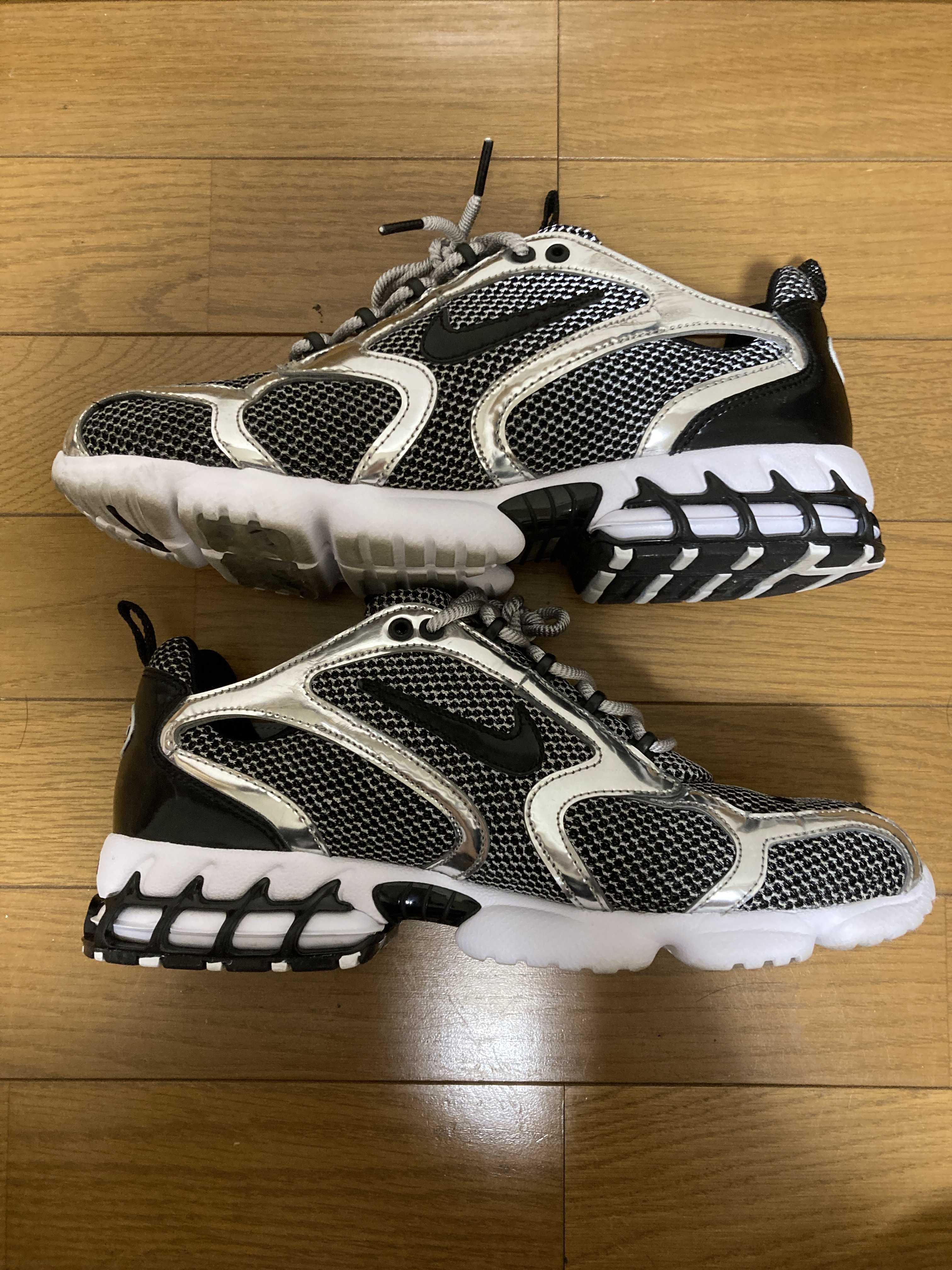 STUSSY × NIKE AIR ZOOM SPIRIDON CAGED "PURE PLATINUM/BLACK-WHITE"
