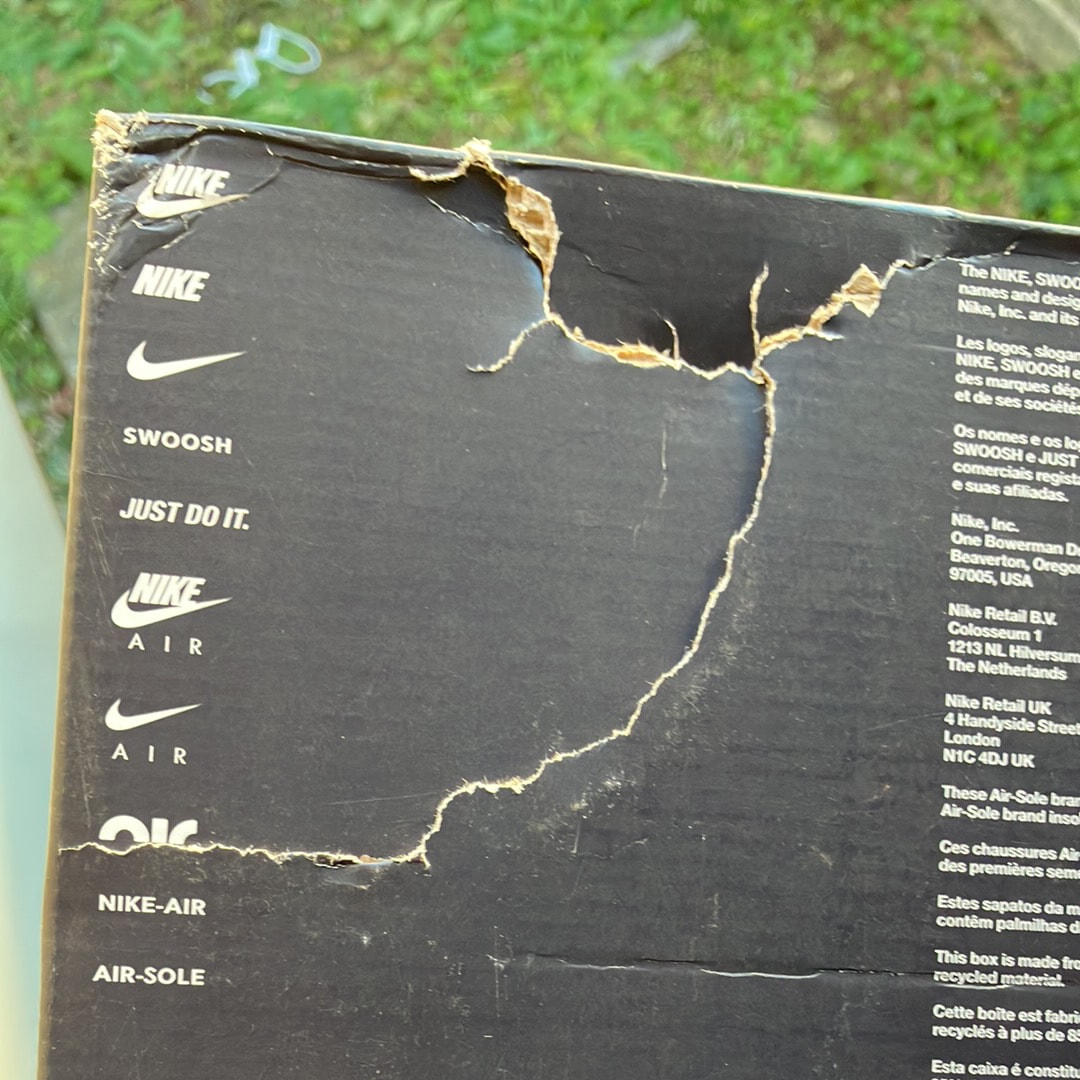 Nike Women's Air Force 1 Low "Valentine’s Day" (2024)