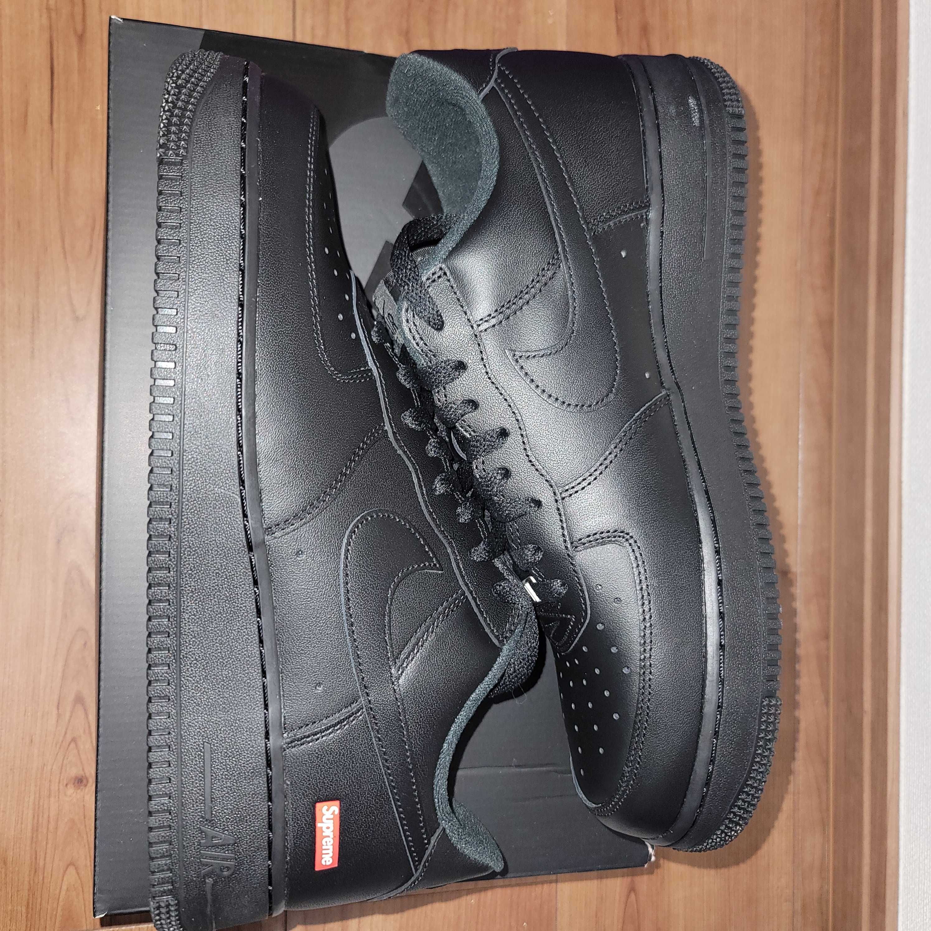 Supreme × Nike Air Force 1 Low "Black"