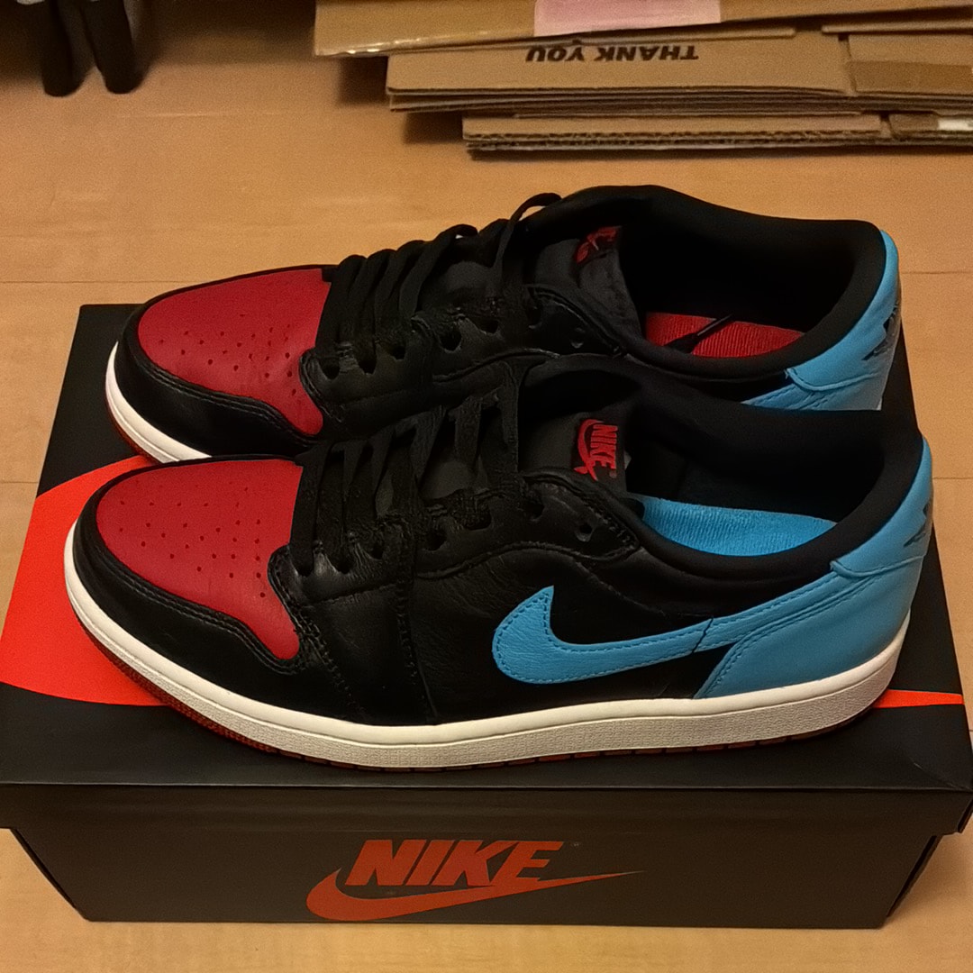 ナイキ ウィメンズ エアジョーダン1 レトロ ロー OG "ノースカロライナ トゥ シカゴ"