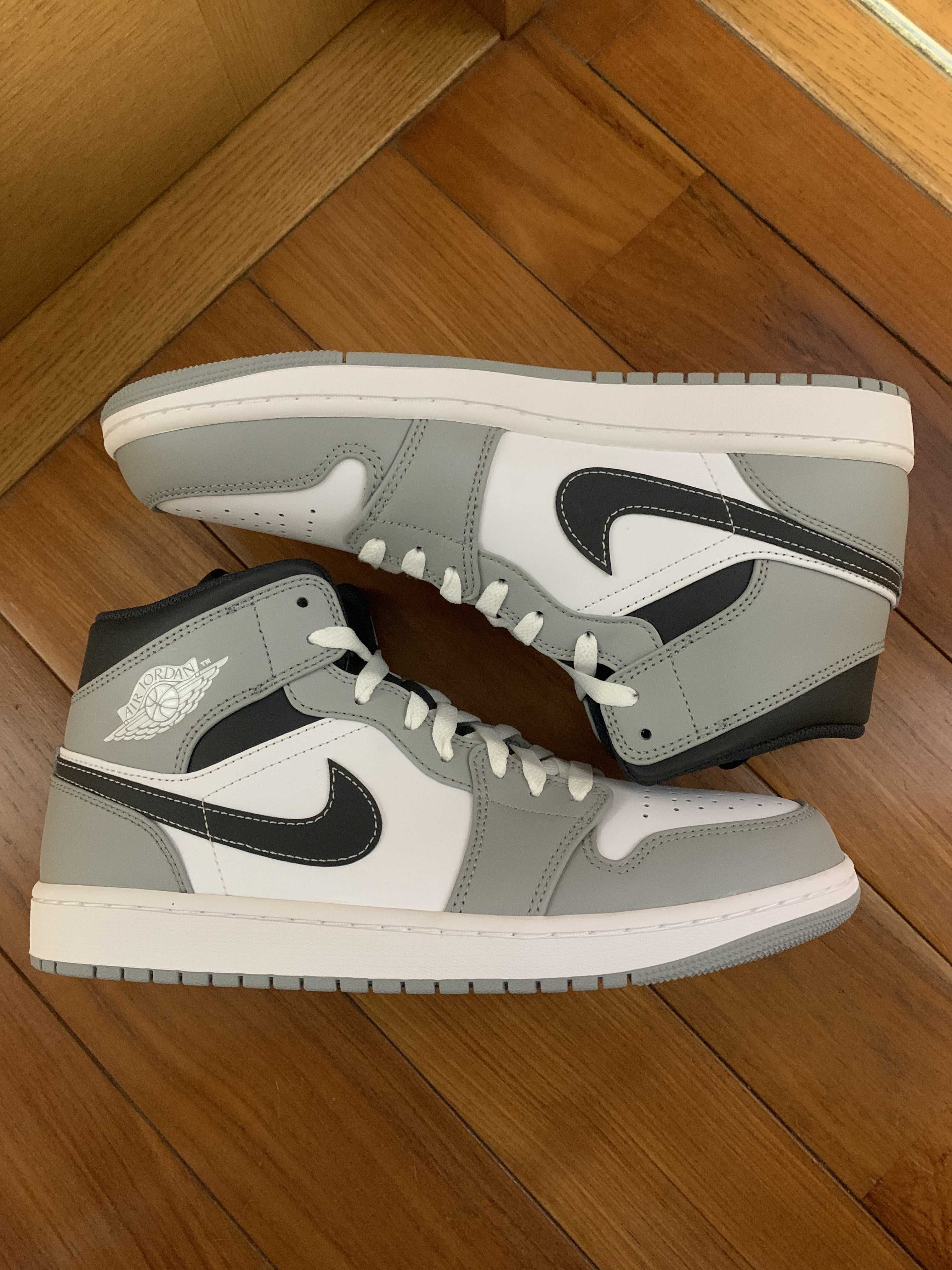 Nike Air Jordan 1 Mid "Grey White/Anthracite"