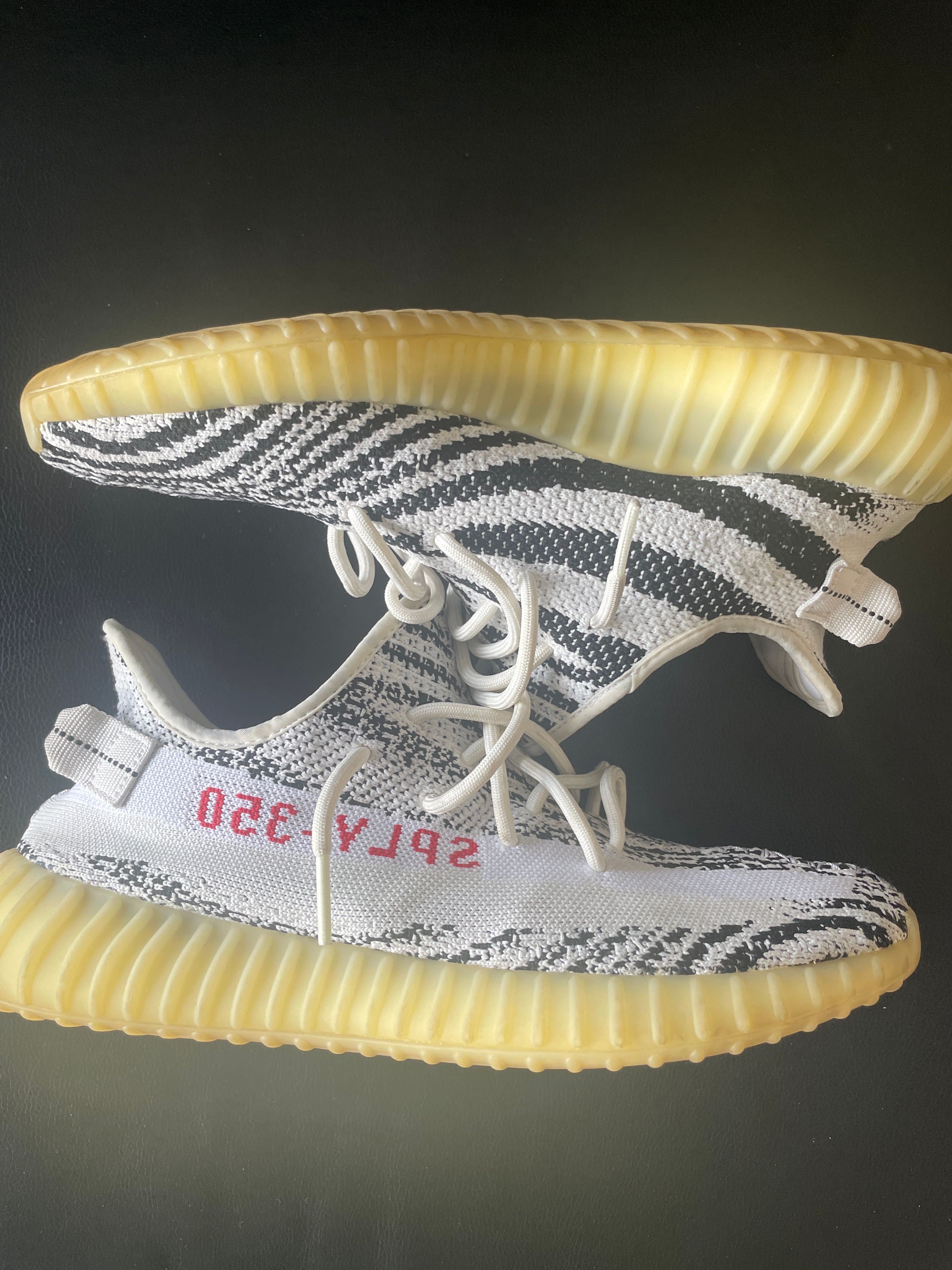 adidas YEEZY Boost 350 V2 "Zebra"