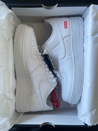 Supreme × Nike Air Force 1 Low "White"