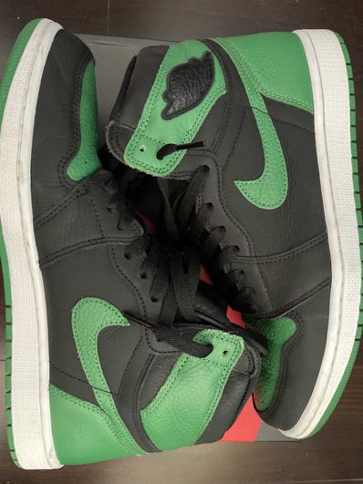 Nike Air Jordan 1 Retro High OG "Black/Pine Green" (2020)