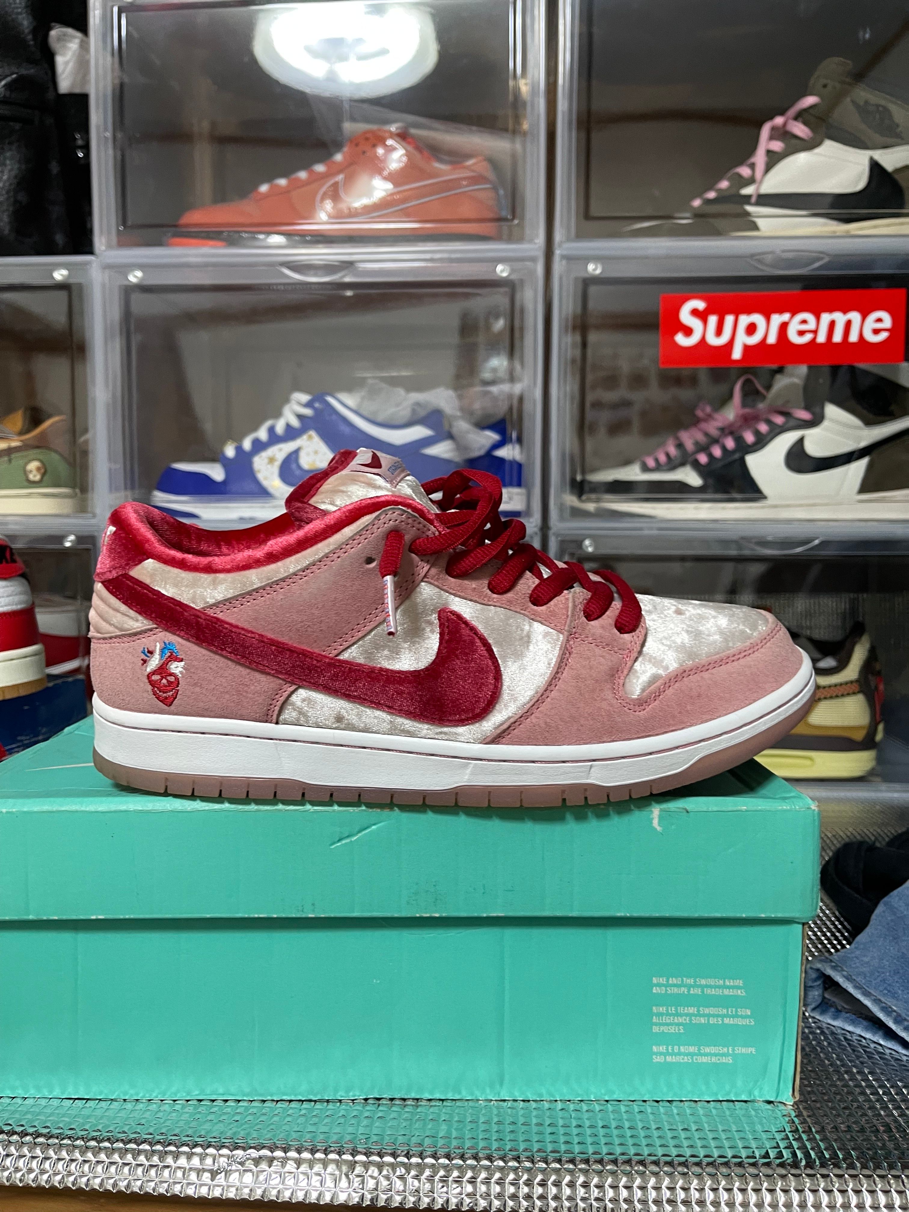 Strangelove × Nike SB Dunk Low "Valentine’s Day"