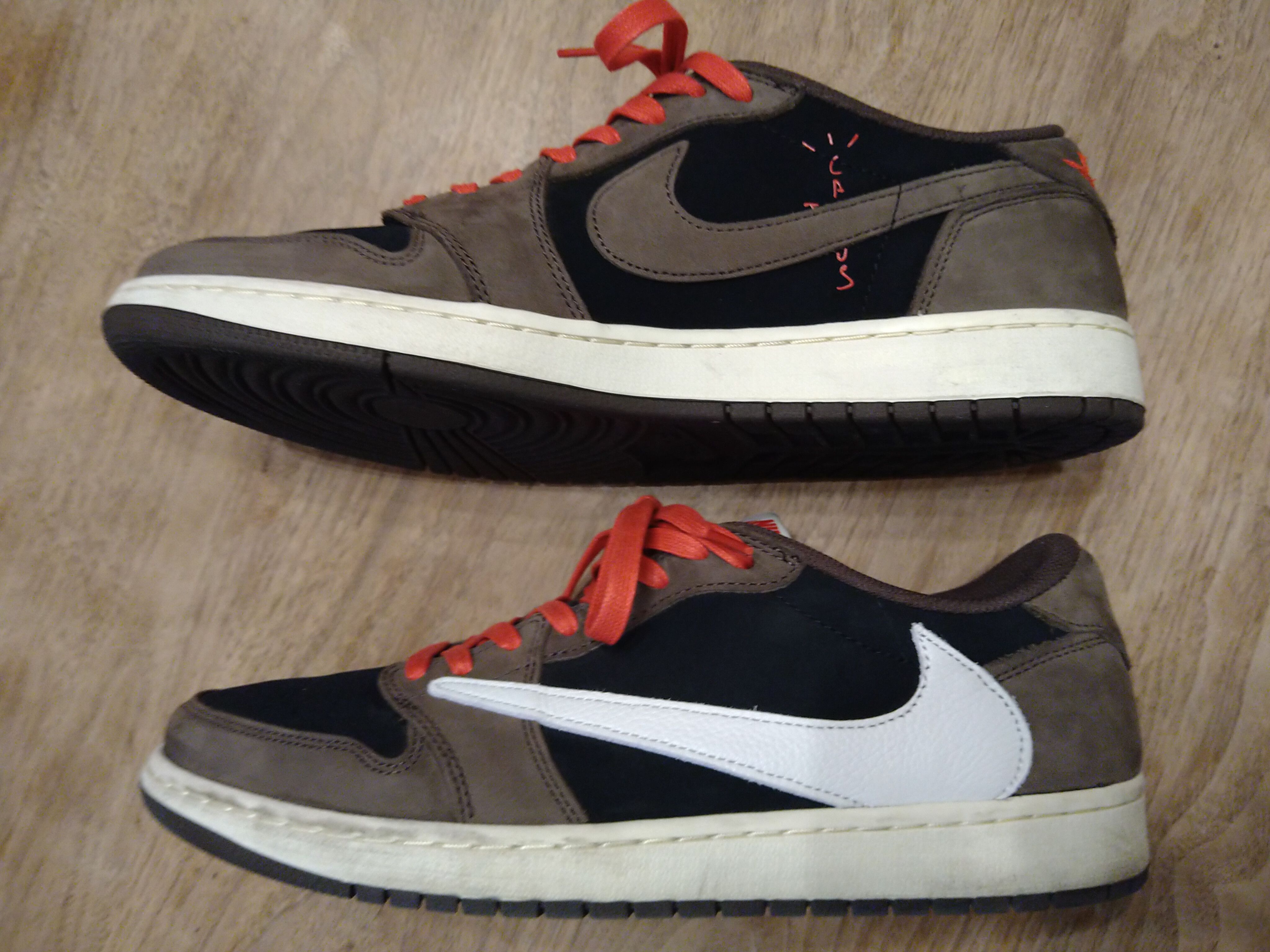 Travis Scott × Nike Air Jordan 1 Low OG SP-T "Black/Dark Mocha"