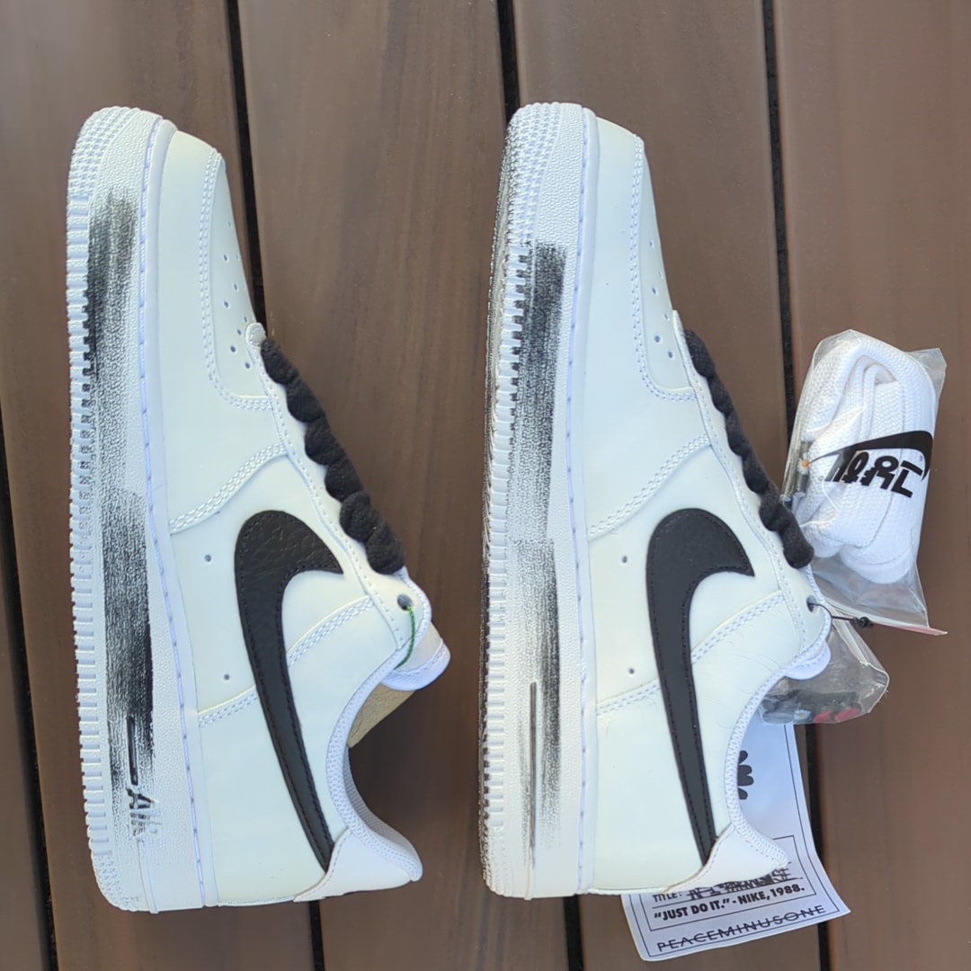 PEACEMINUSONE × Nike Air Force 1 Low 