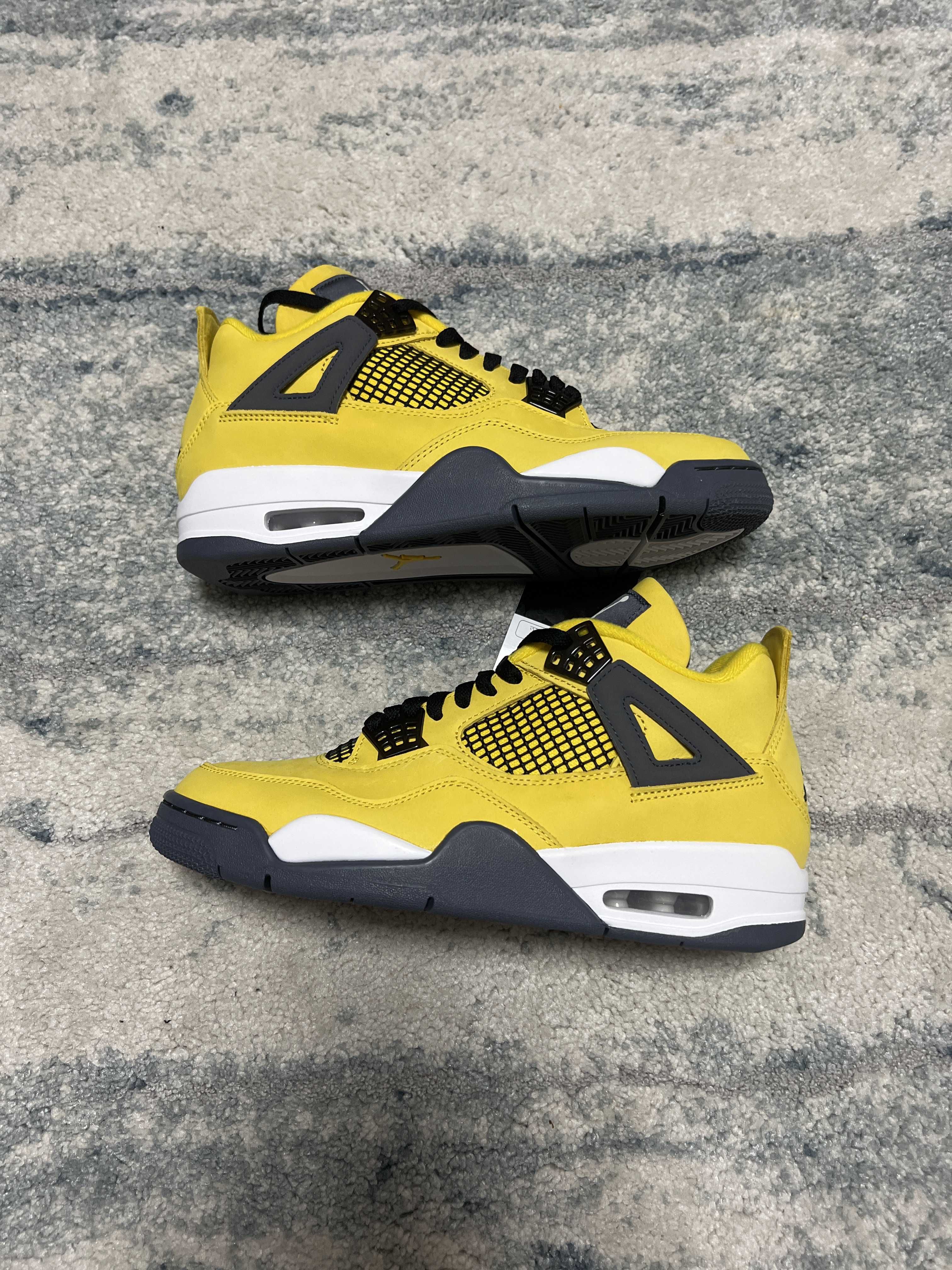 Nike Air Jordan 4 "Tour Yellow"
