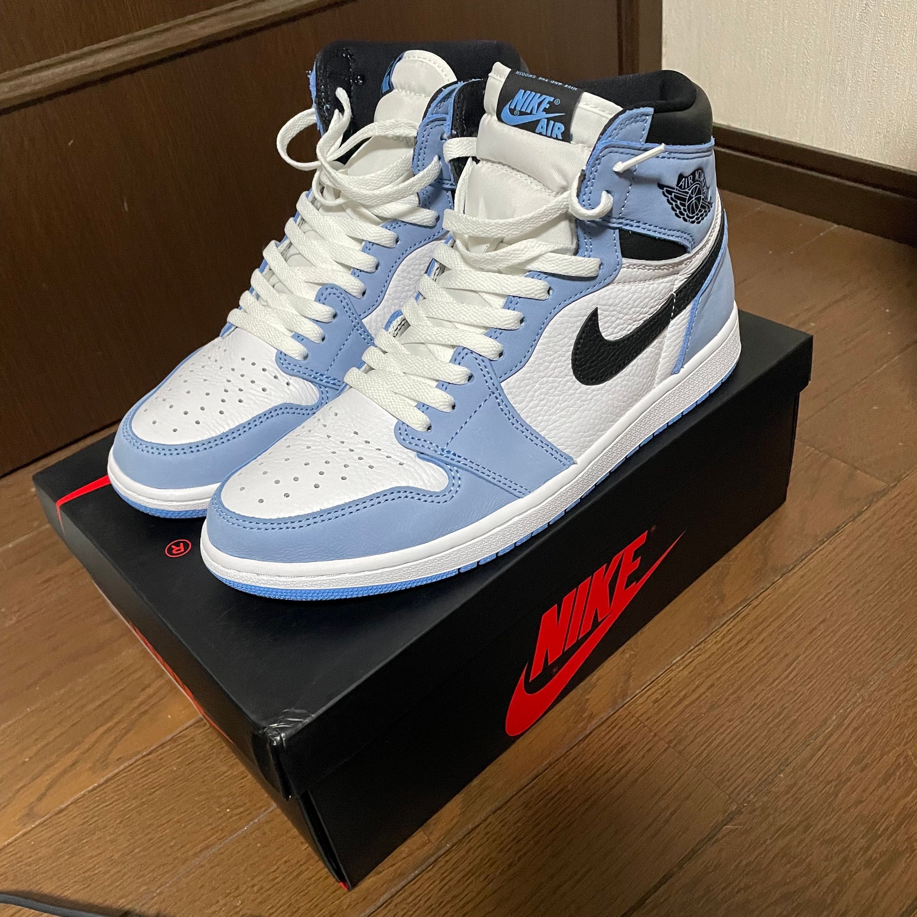 Nike Air Jordan 1 High OG "University Blue"