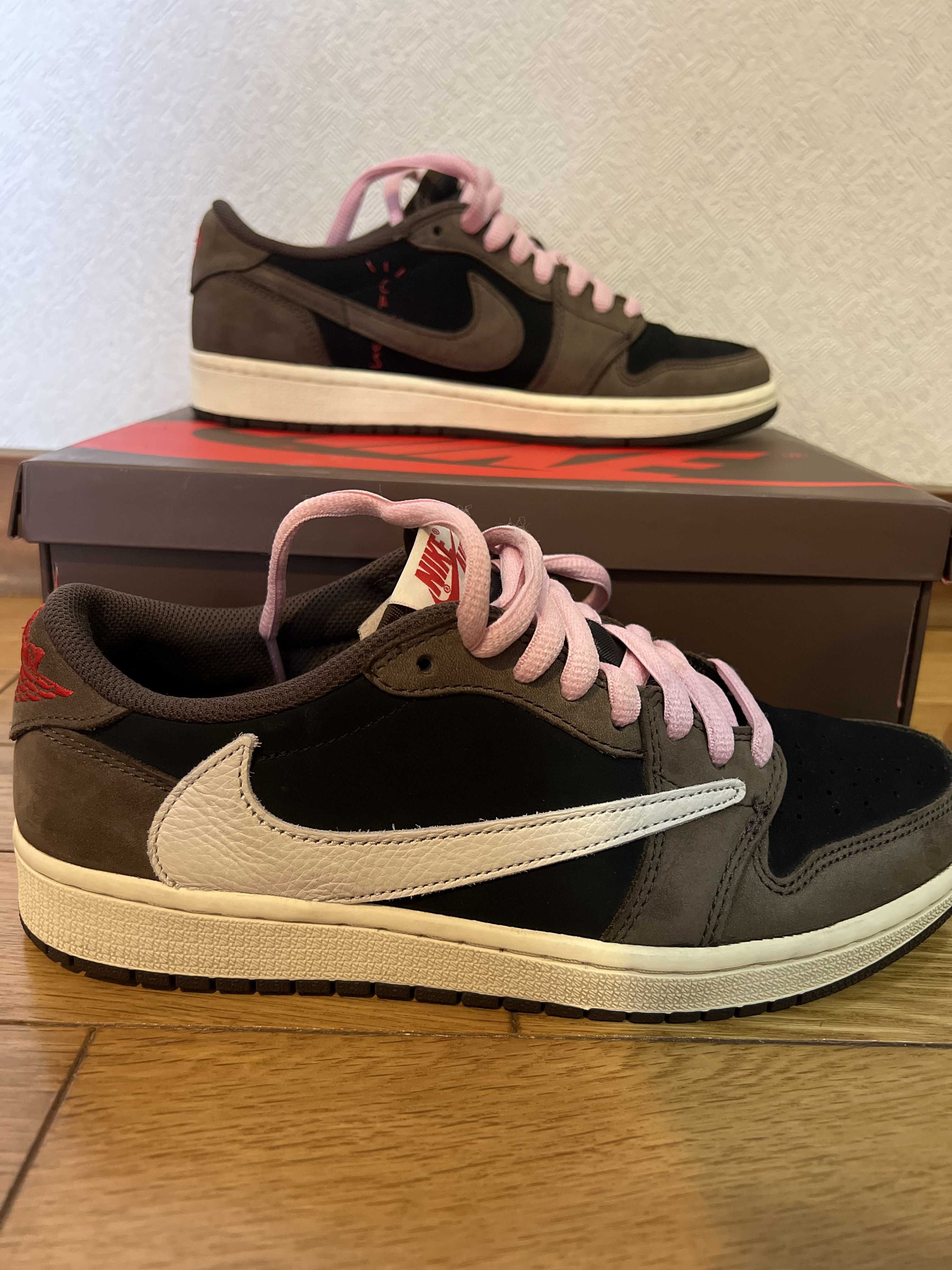 Travis Scott × Nike Air Jordan 1 Low OG SP-T "Black/Dark Mocha"