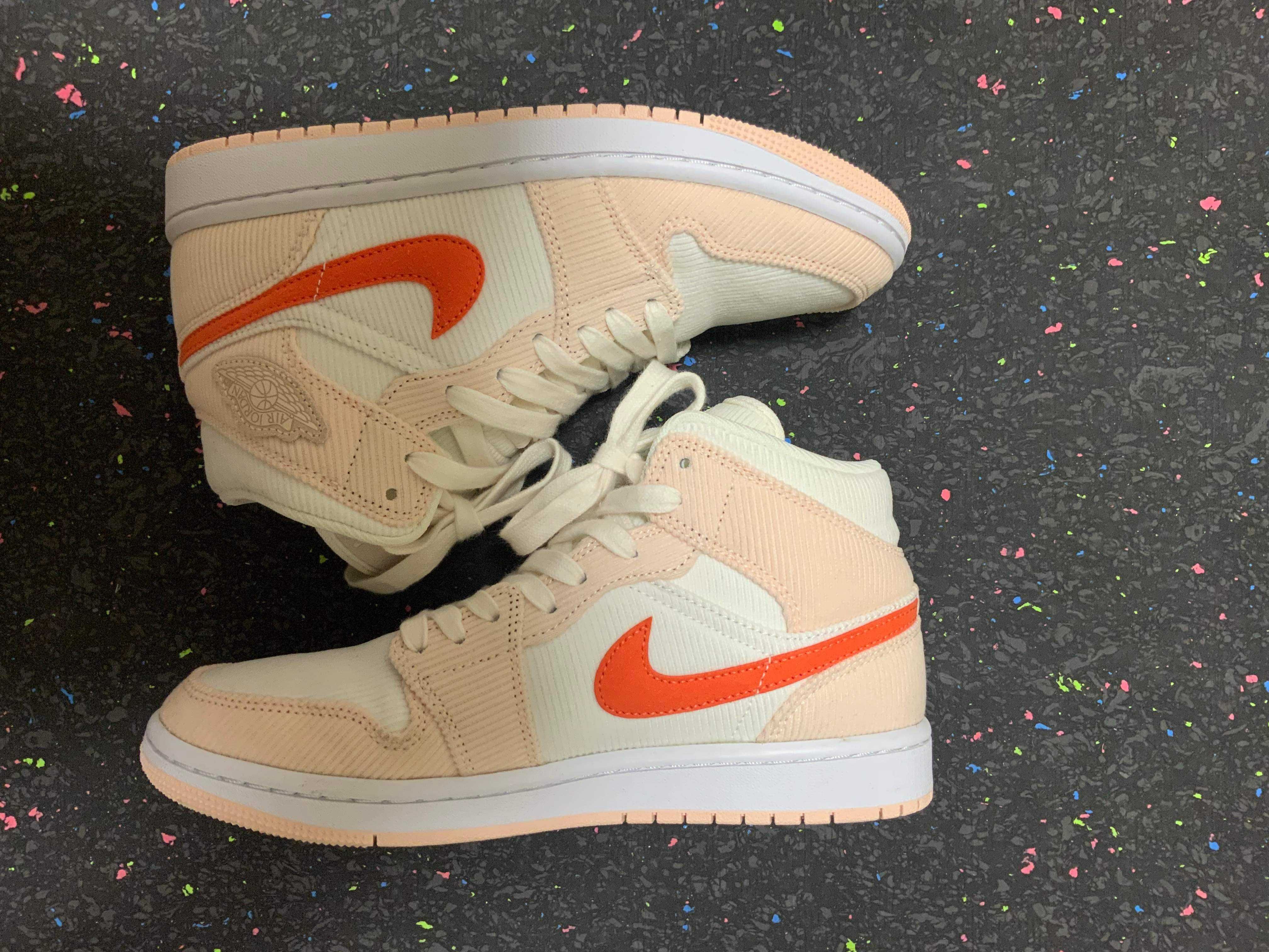 NIKE Women's AIR JORDAN MID "CORDUROY"