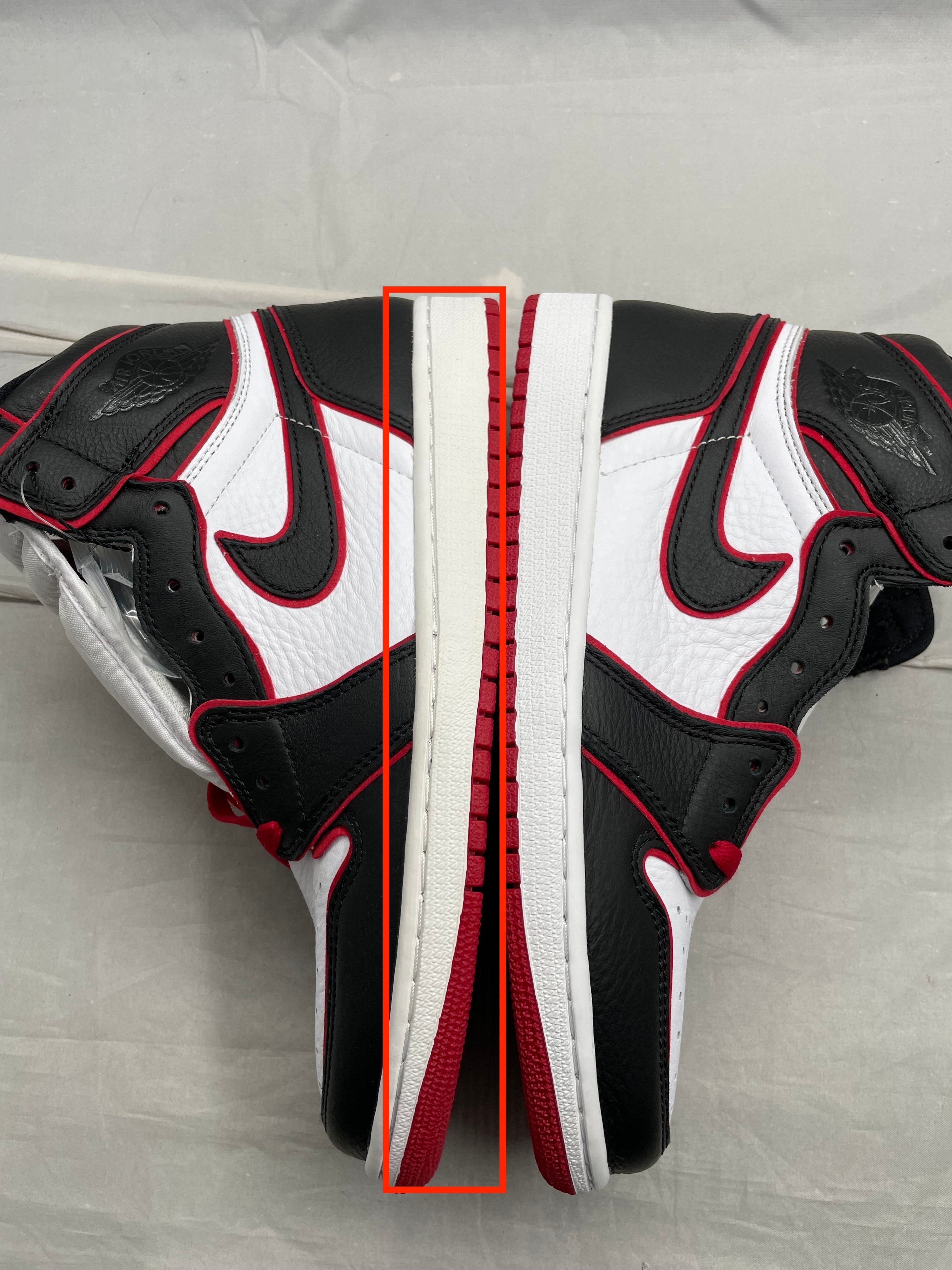 Nike Air Jordan 1 Retro High OG "Blood Line"