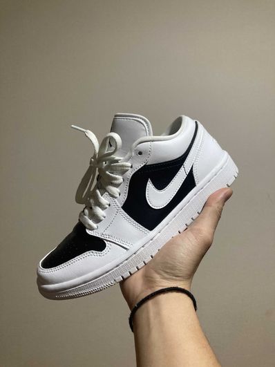NIKE Women's AIR JORDAN 1 LOW "PANDA"
