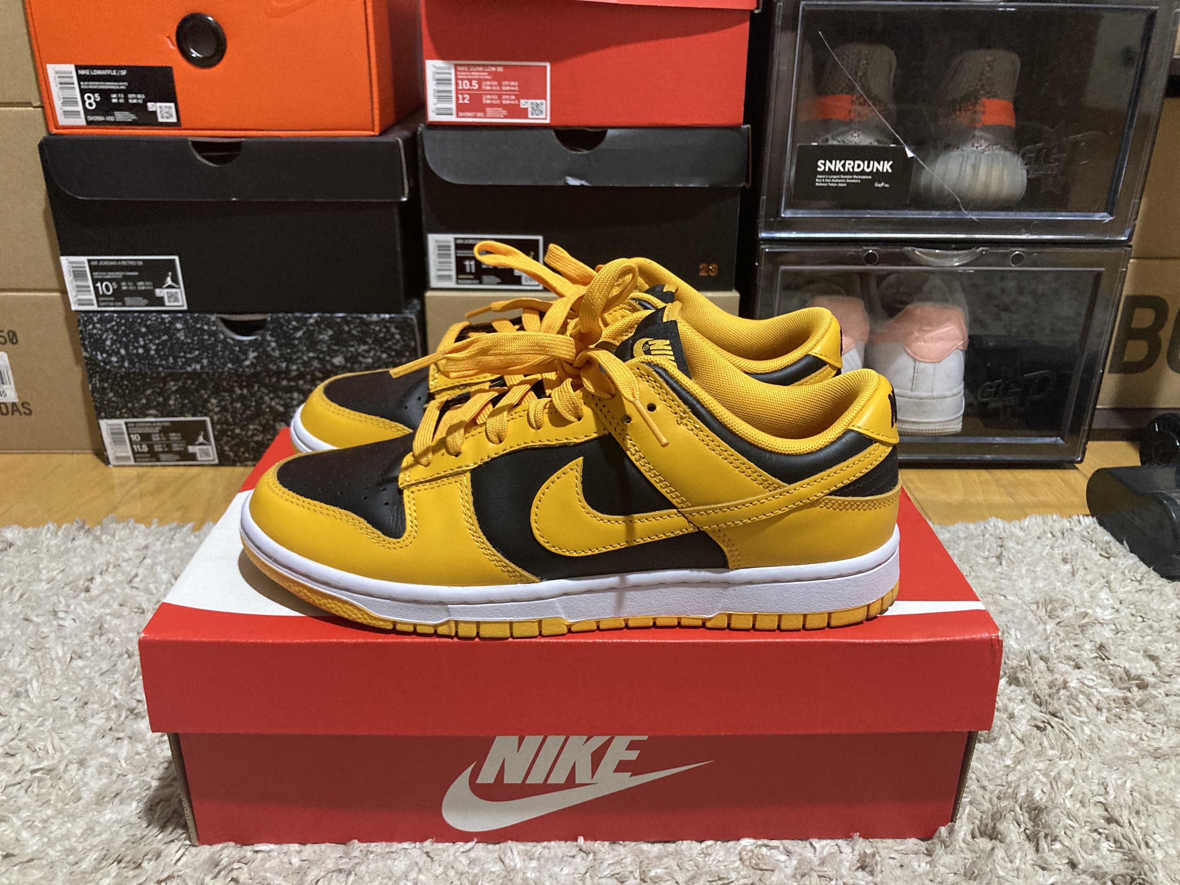 Nike Dunk Low "Championship Goldenrod"
