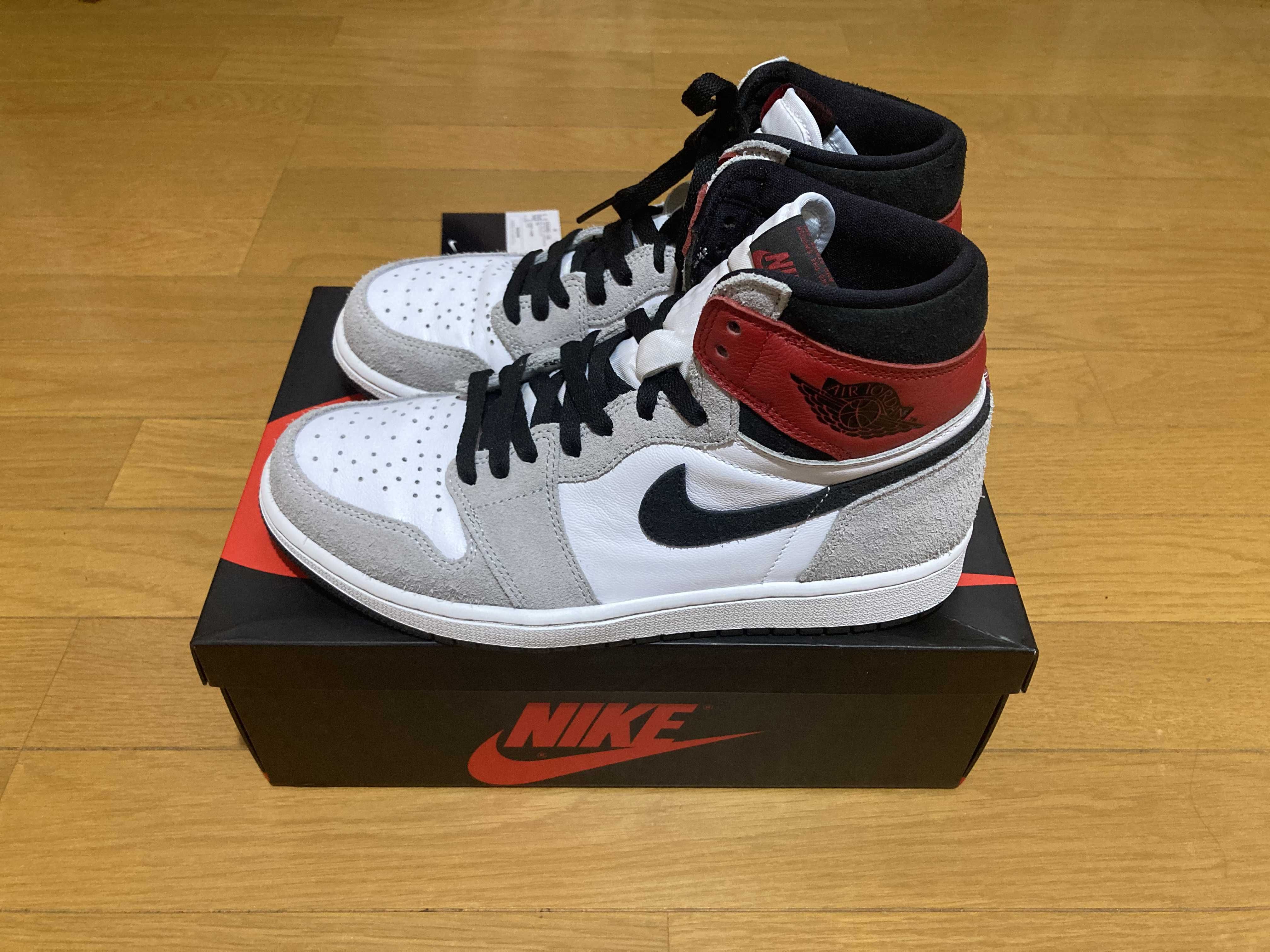 Nike Air Jordan 1 High OG "White/Black/Light Smoke Grey"