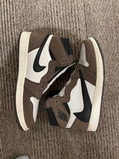 Travis Scott × Nike Air Jordan 1 Retro High OG TS SP "Sail/Dark Mocha"