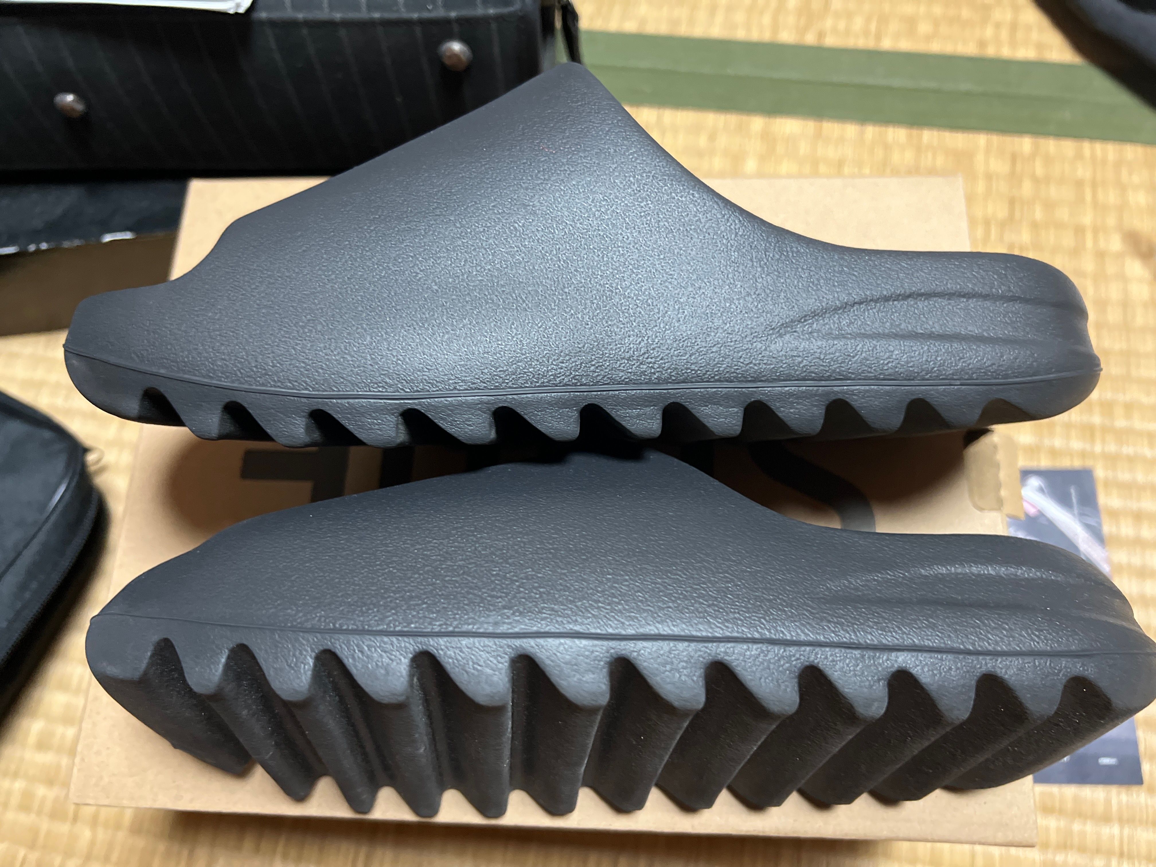 adidas YEEZY Slide "Onyx"