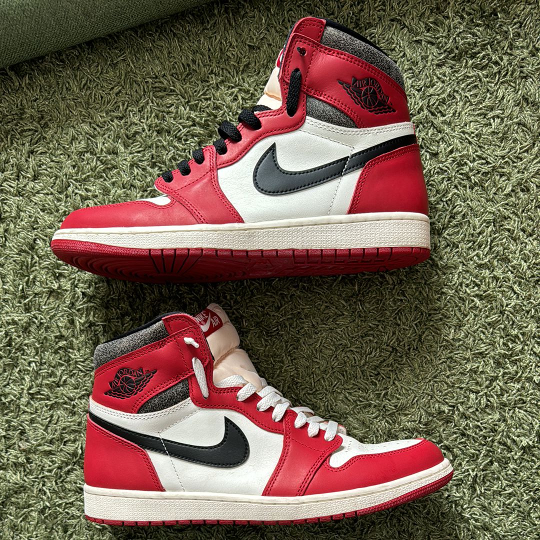 Nike Air Jordan 1 High OG "Lost & Found/Chicago"