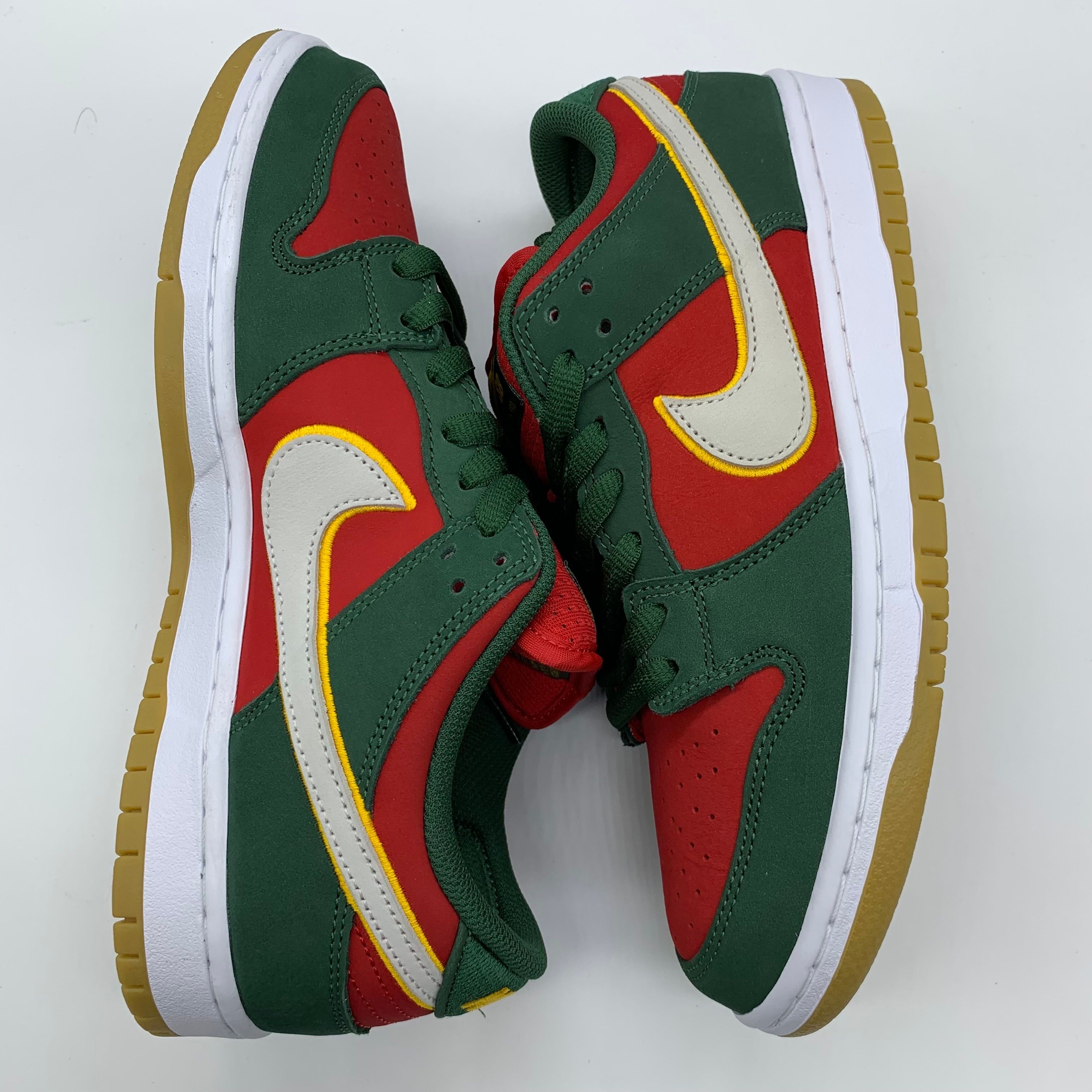 Nike SB Dunk Low PRM "Seattle Supersonics/Fir and Fire Red"