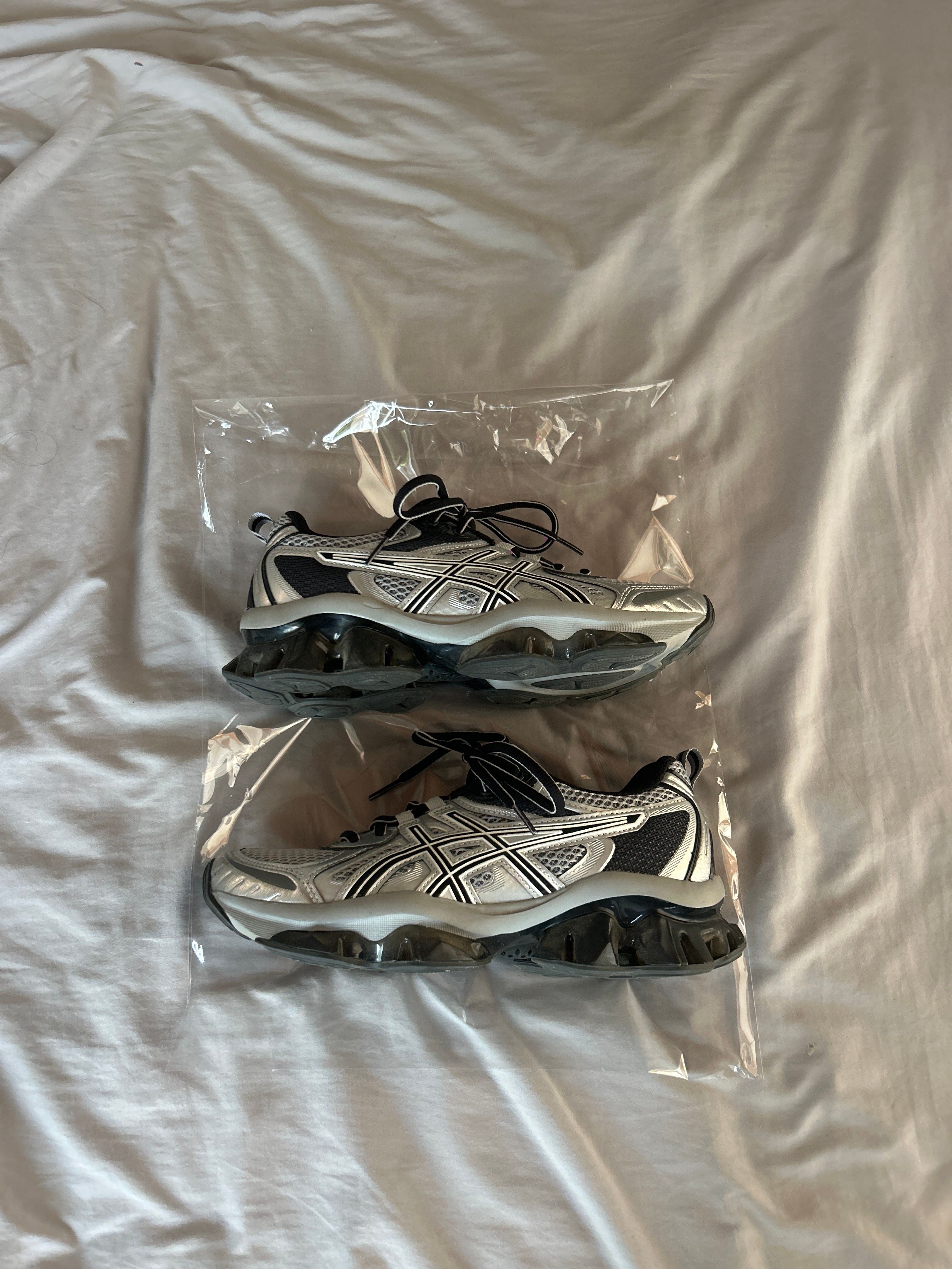 Asics Gel-Quantum Kinetic "Mid Grey/Pure Silver"