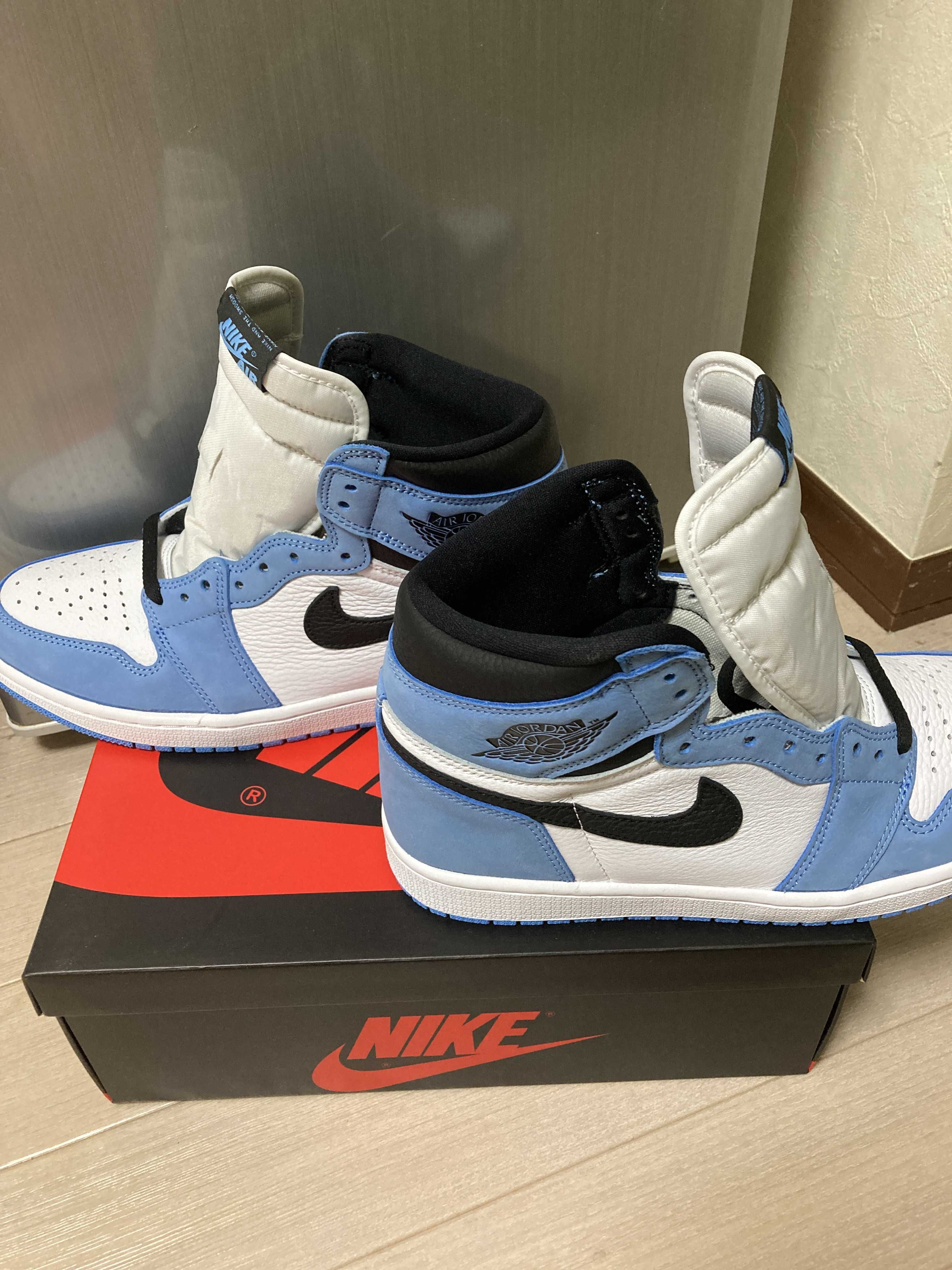 Nike Air Jordan 1 High OG "University Blue"