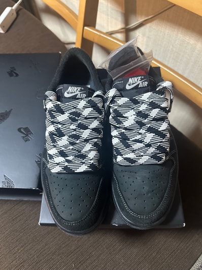 Travis Scott × Nike Air Jordan 1 Low OG SP "Black Phantom"