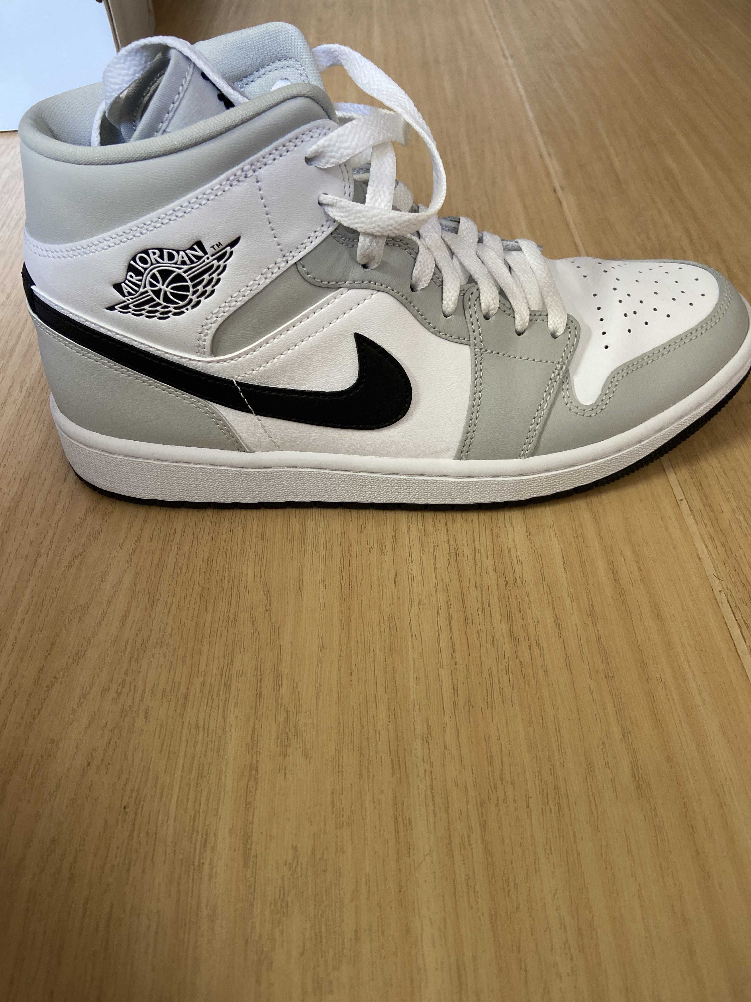 Nike Women's Air Jordan 1 Mid "Grey Fog/White/Black"