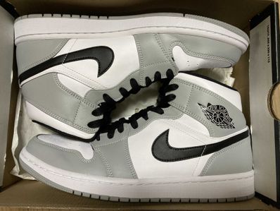 Nike Air Jordan 1 Mid "Light Smoke Grey/White/Black"