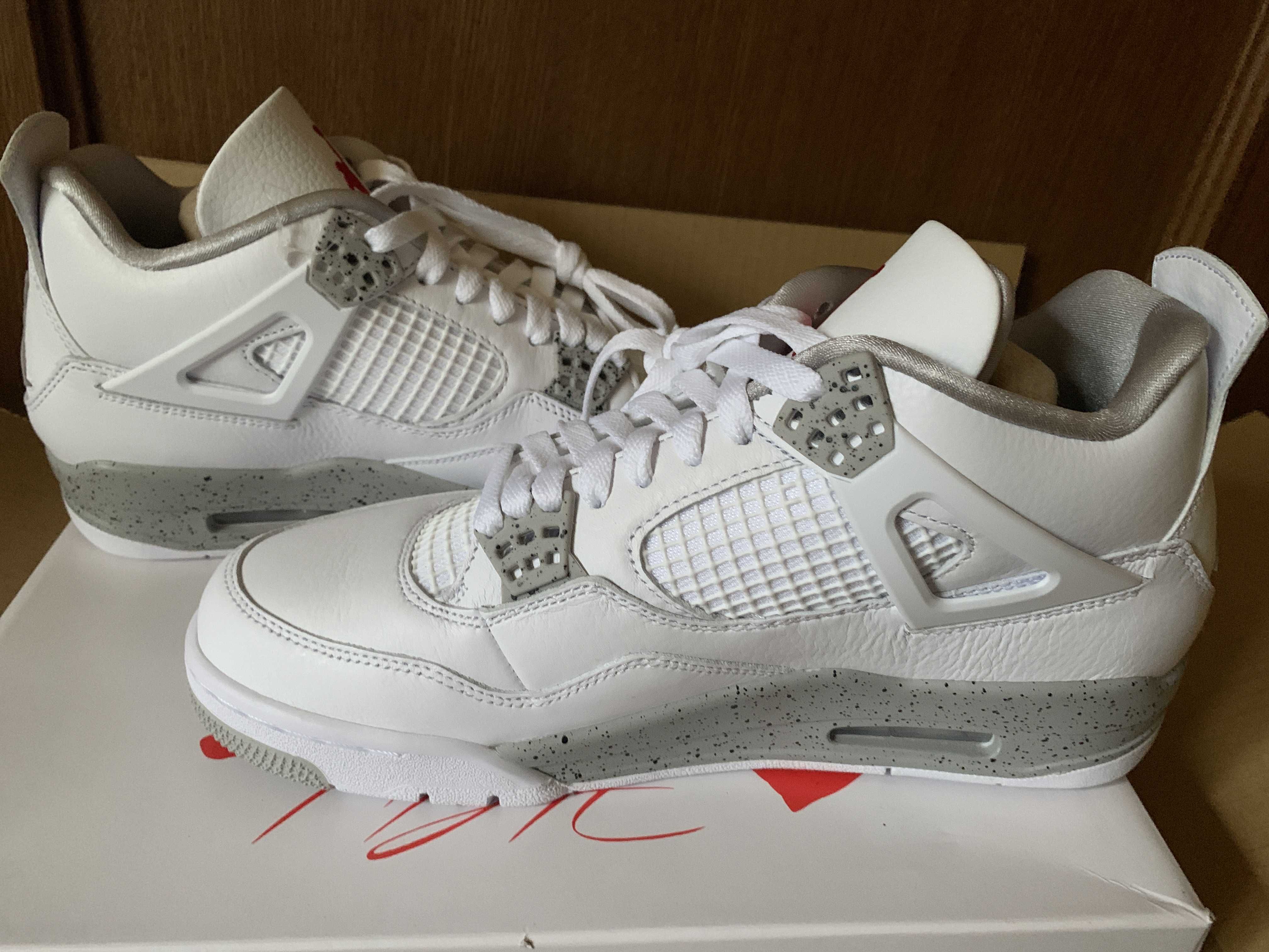 Nike Air Jordan 4 "Tech White"