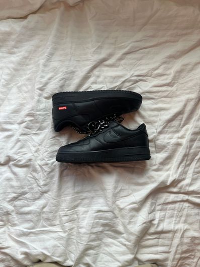 Supreme × Nike Air Force 1 Low "Black"