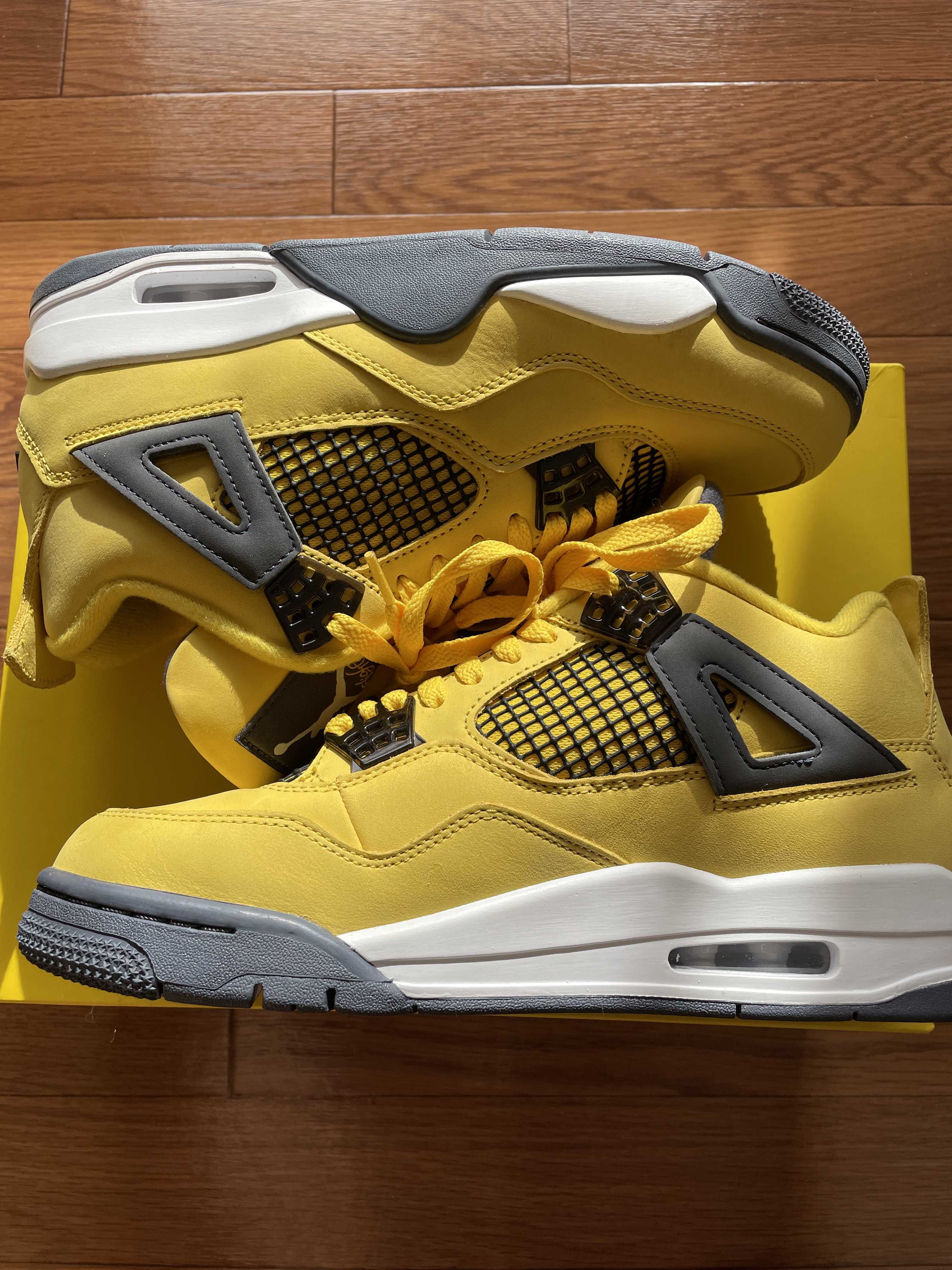 Nike Air Jordan 4 "Tour Yellow"