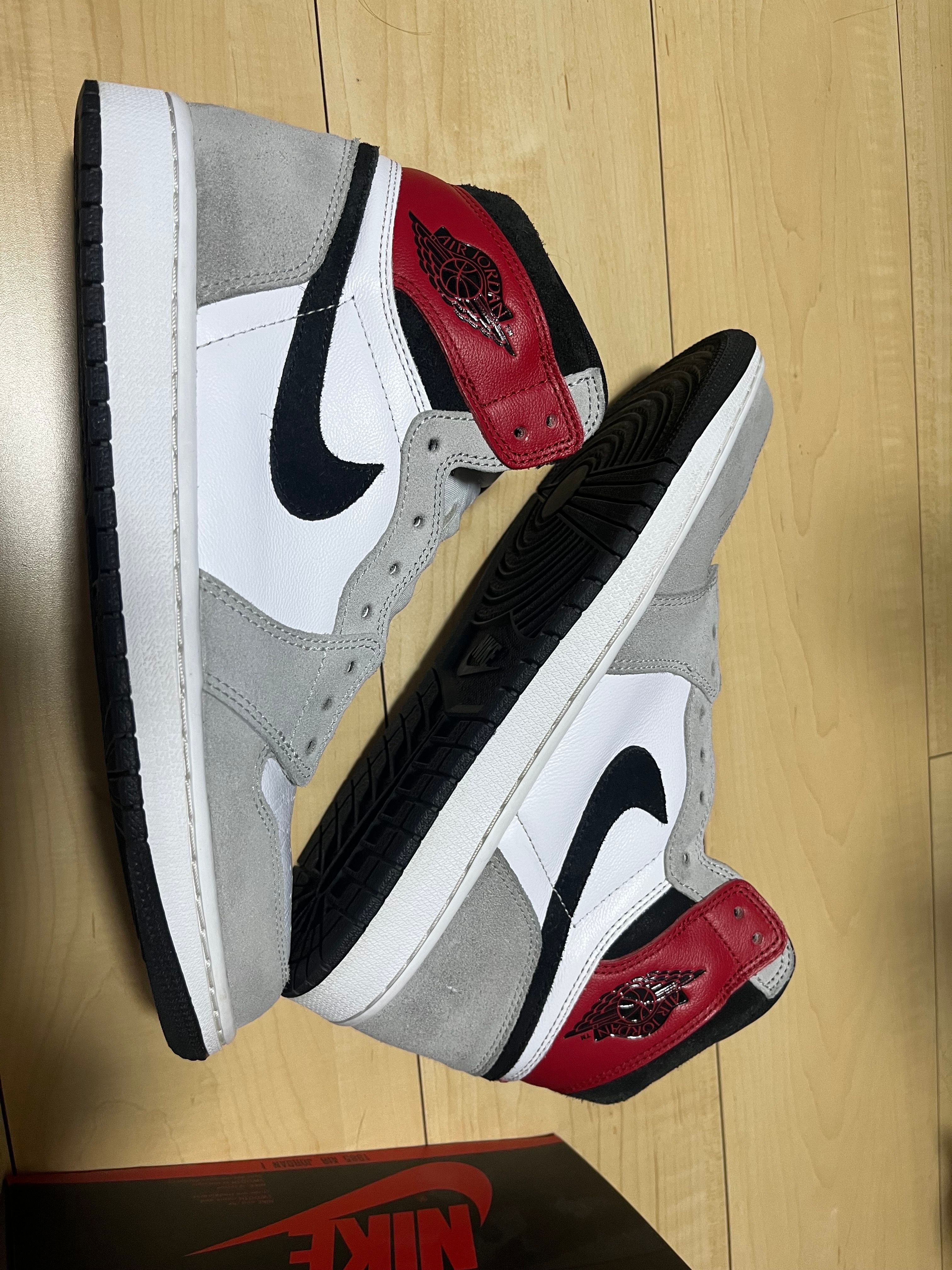 Nike Air Jordan 1 High OG "White/Black/Light Smoke Grey"