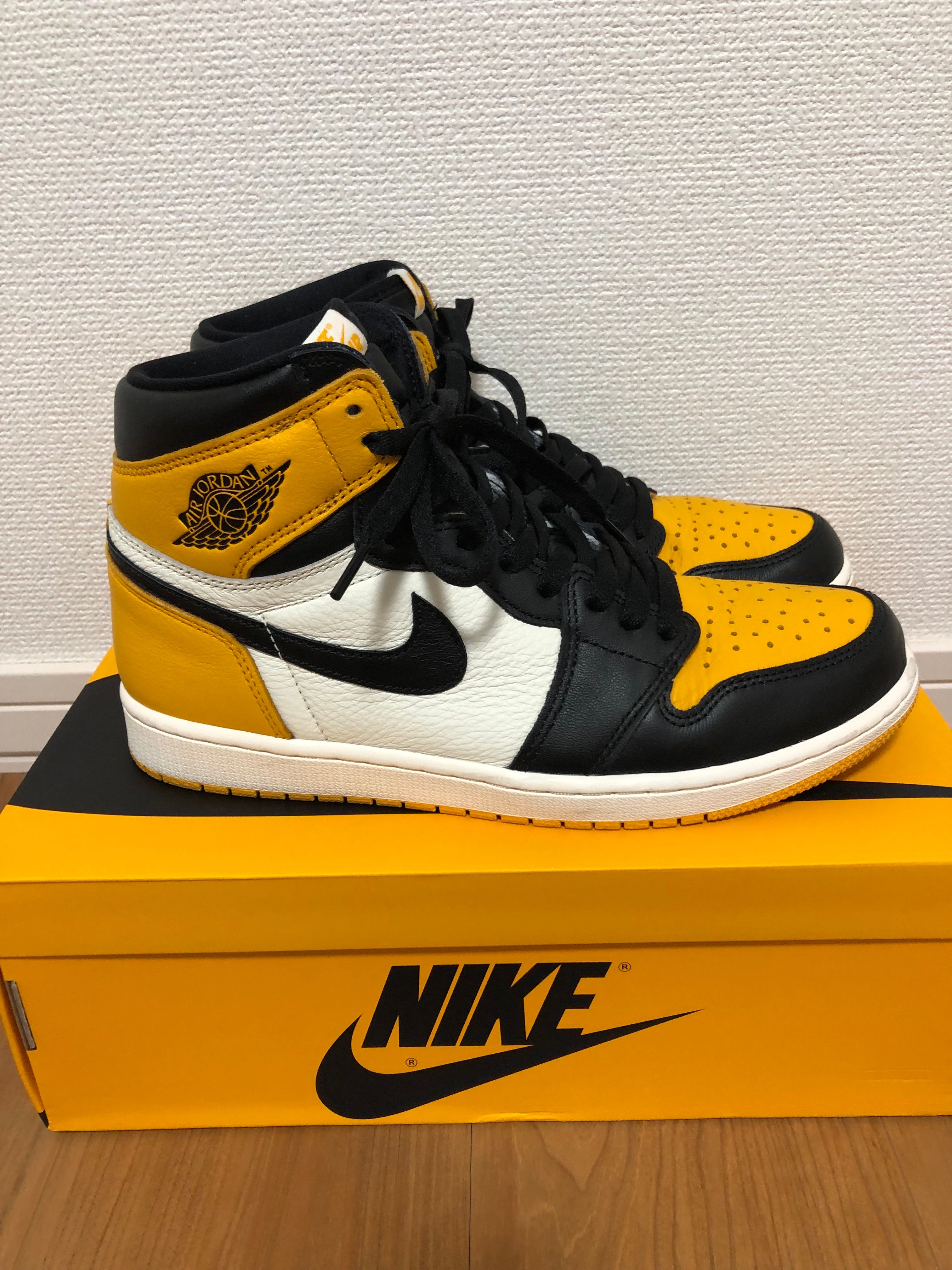 Nike Air Jordan 1 Retro High OG "Taxi"
