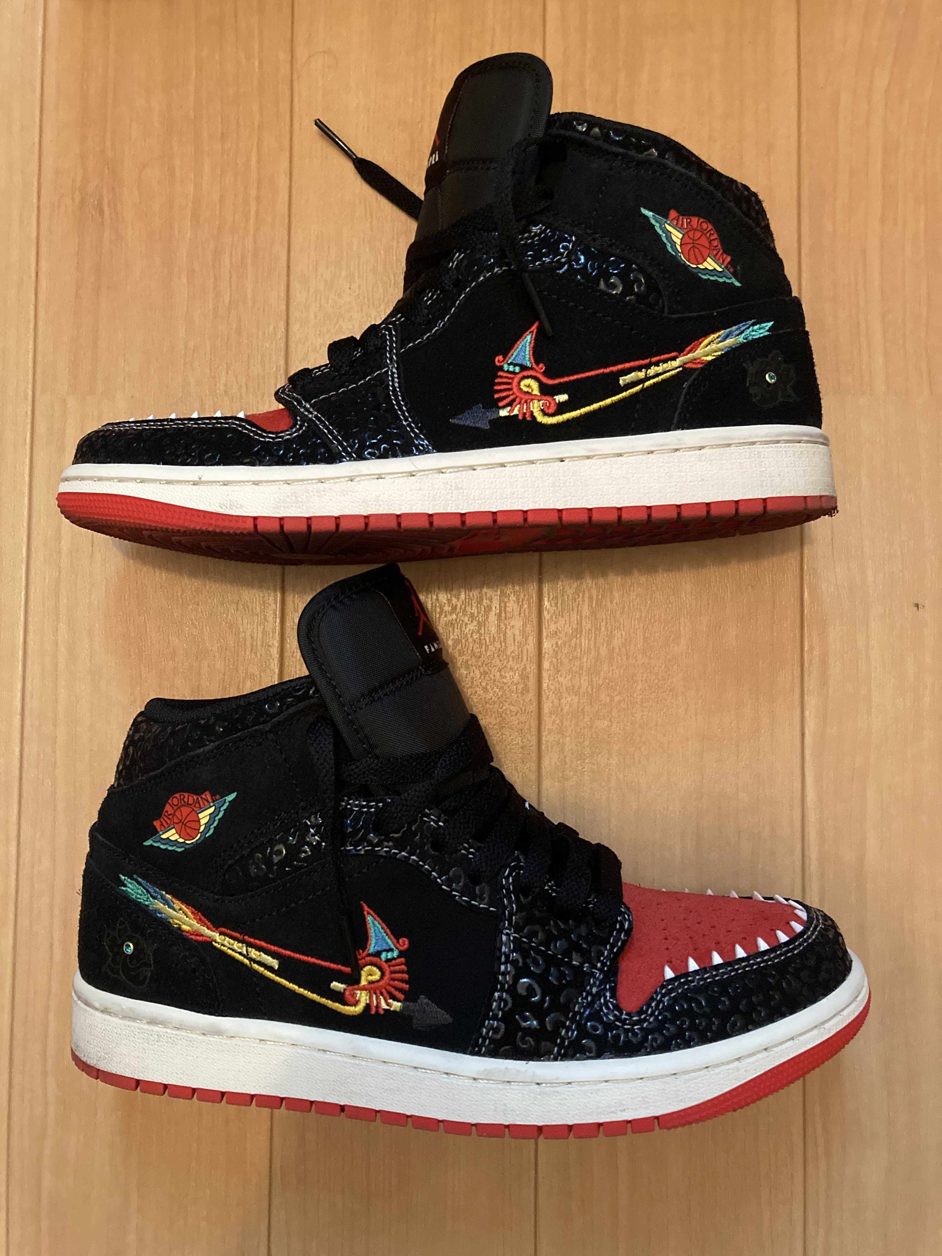 Nike Air Jordan 1 Mid "Siempre Familia"