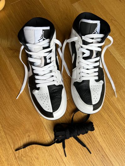 Nike Women's Air Jordan 1 Mid "Homage"