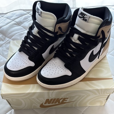 Nike Women's Air Jordan 1 Retro High OG "Latte"
