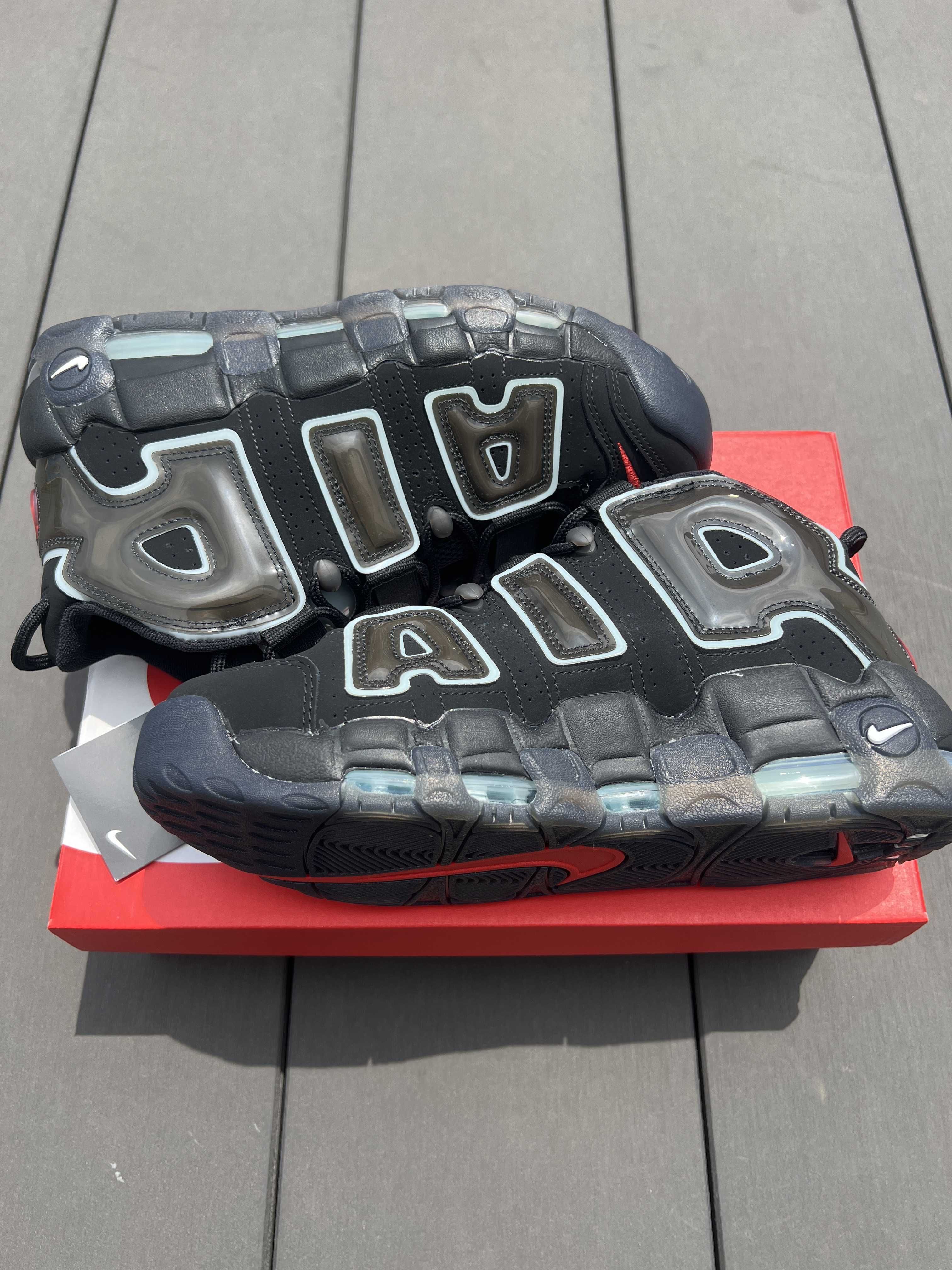 Nike Air More Uptempo "Made You Look"